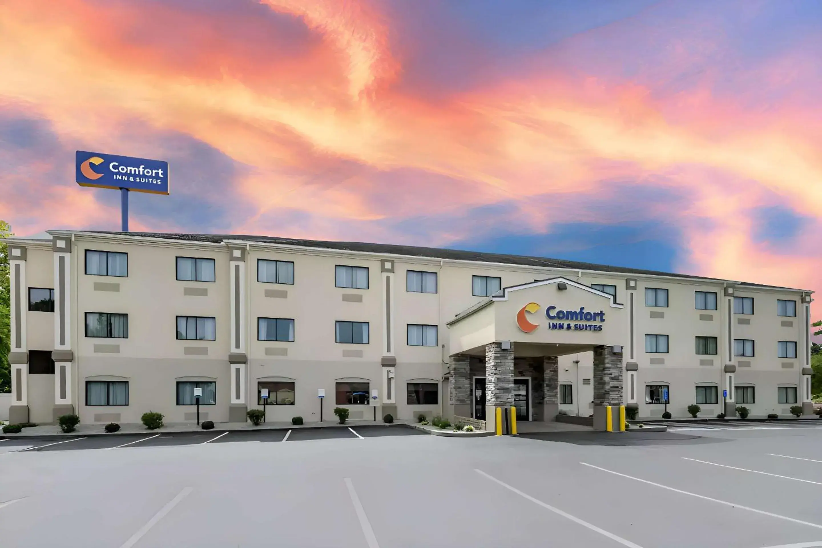 Property building in Comfort Inn & Suites Middletown - Franklin Property building in Comfort Inn & Suites Middletown - Franklin