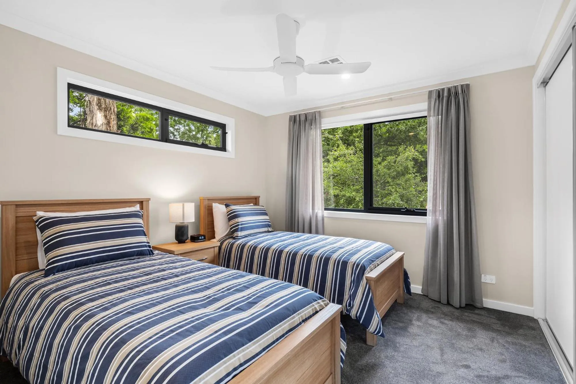 Bedroom, Bed in Bungunyah Apartments