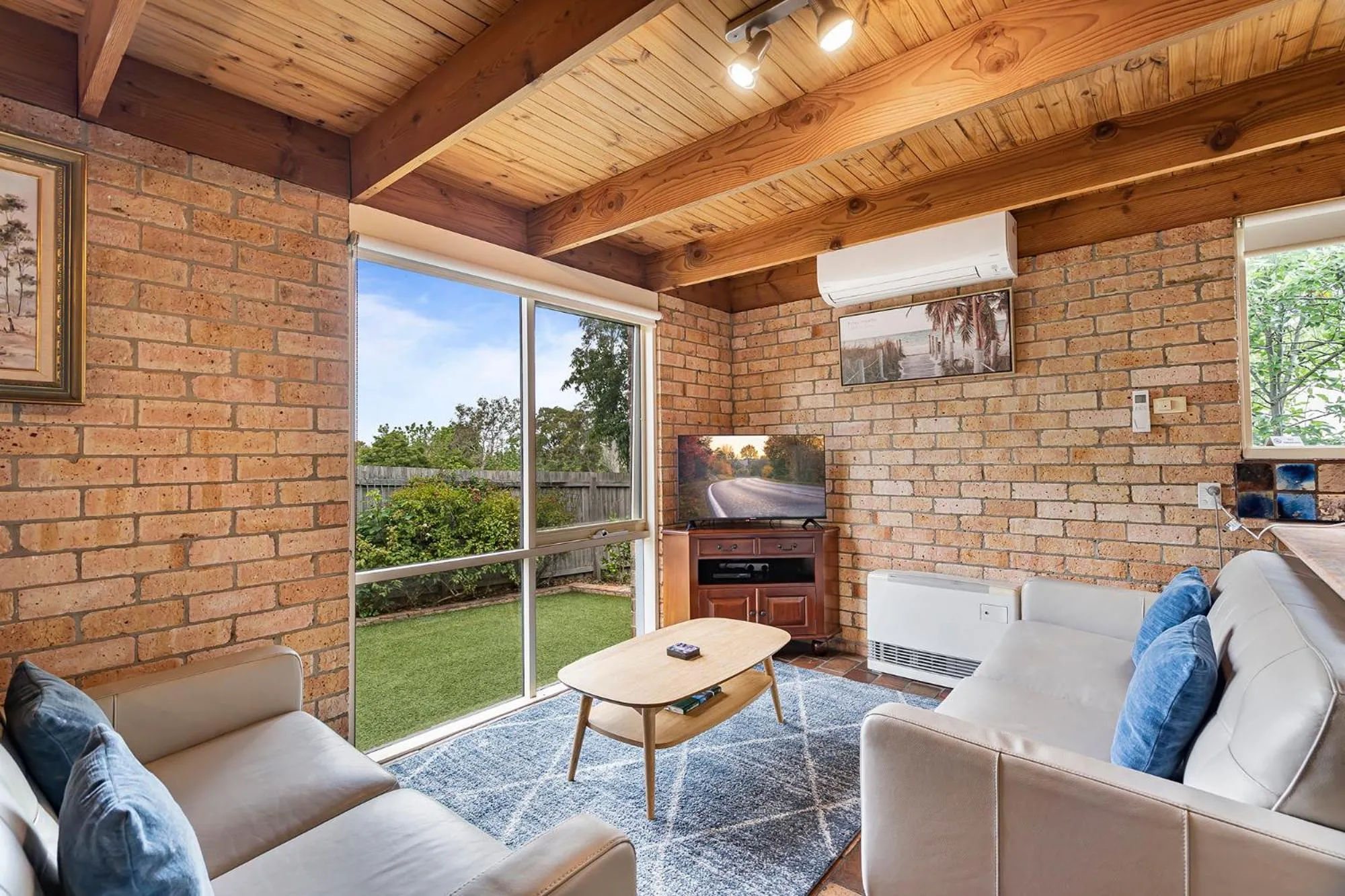 TV and multimedia in Bungunyah Apartments