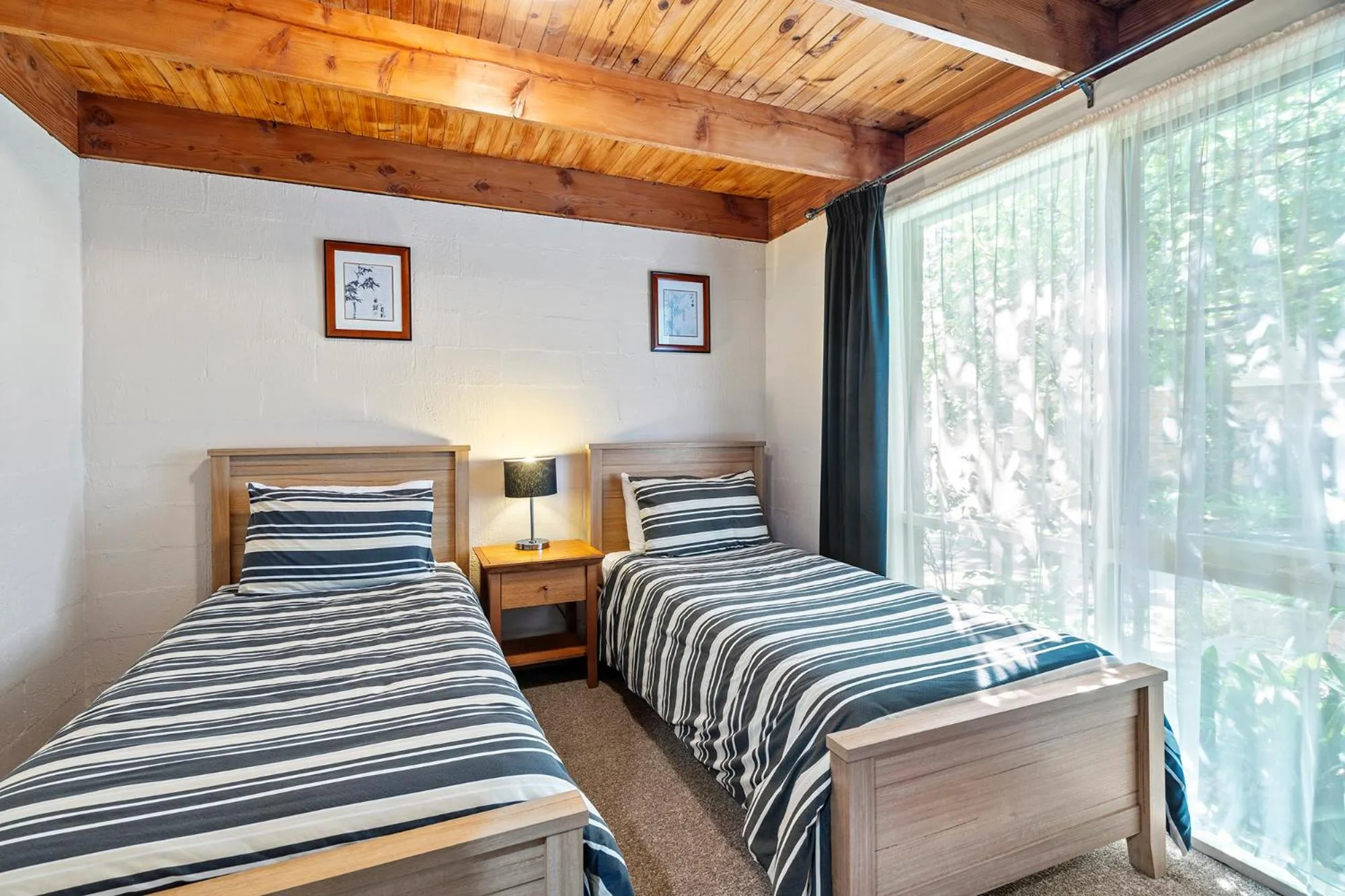 Bed in Bungunyah Apartments