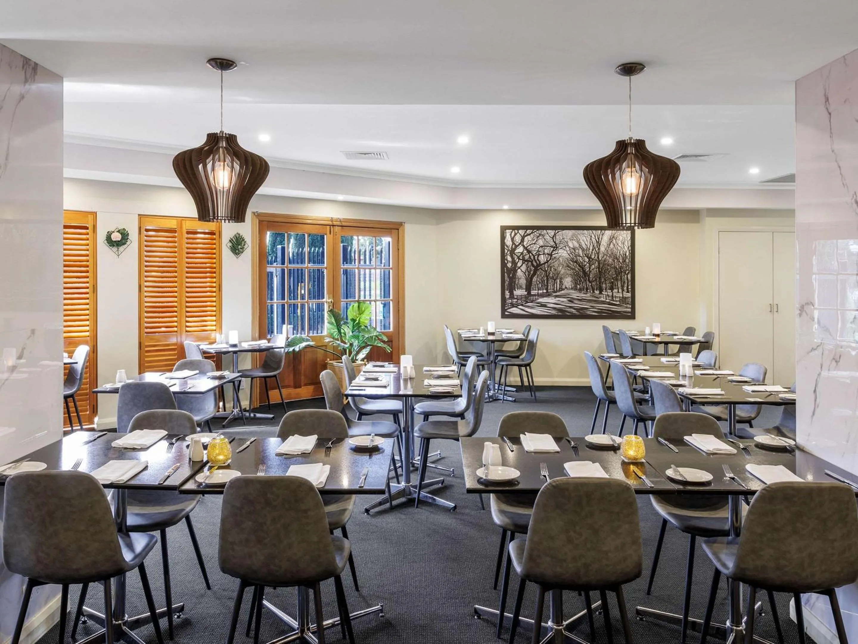 Restaurant/places to eat in Quality Hotel Melbourne Airport