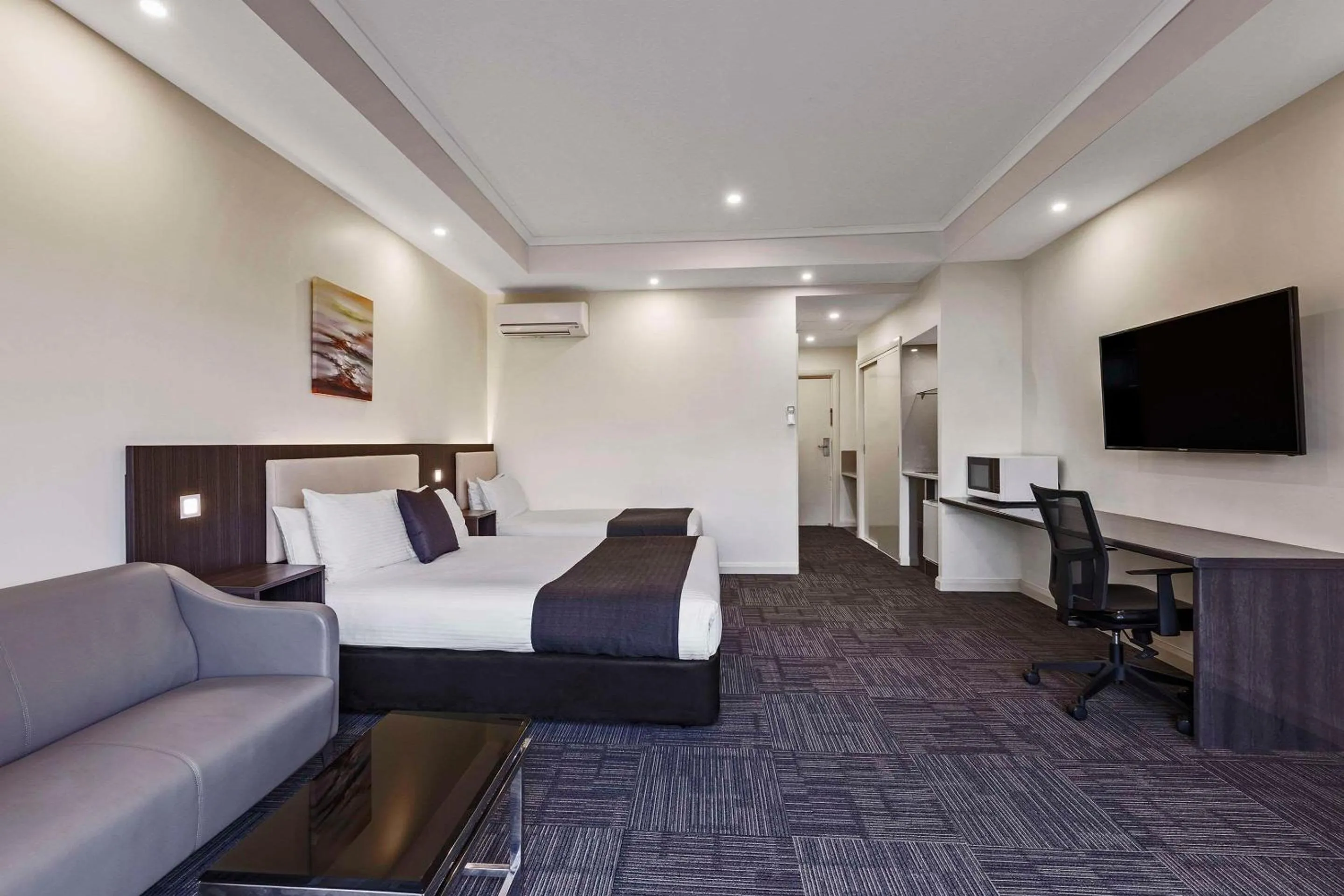 Bedroom in Quality Hotel Melbourne Airport