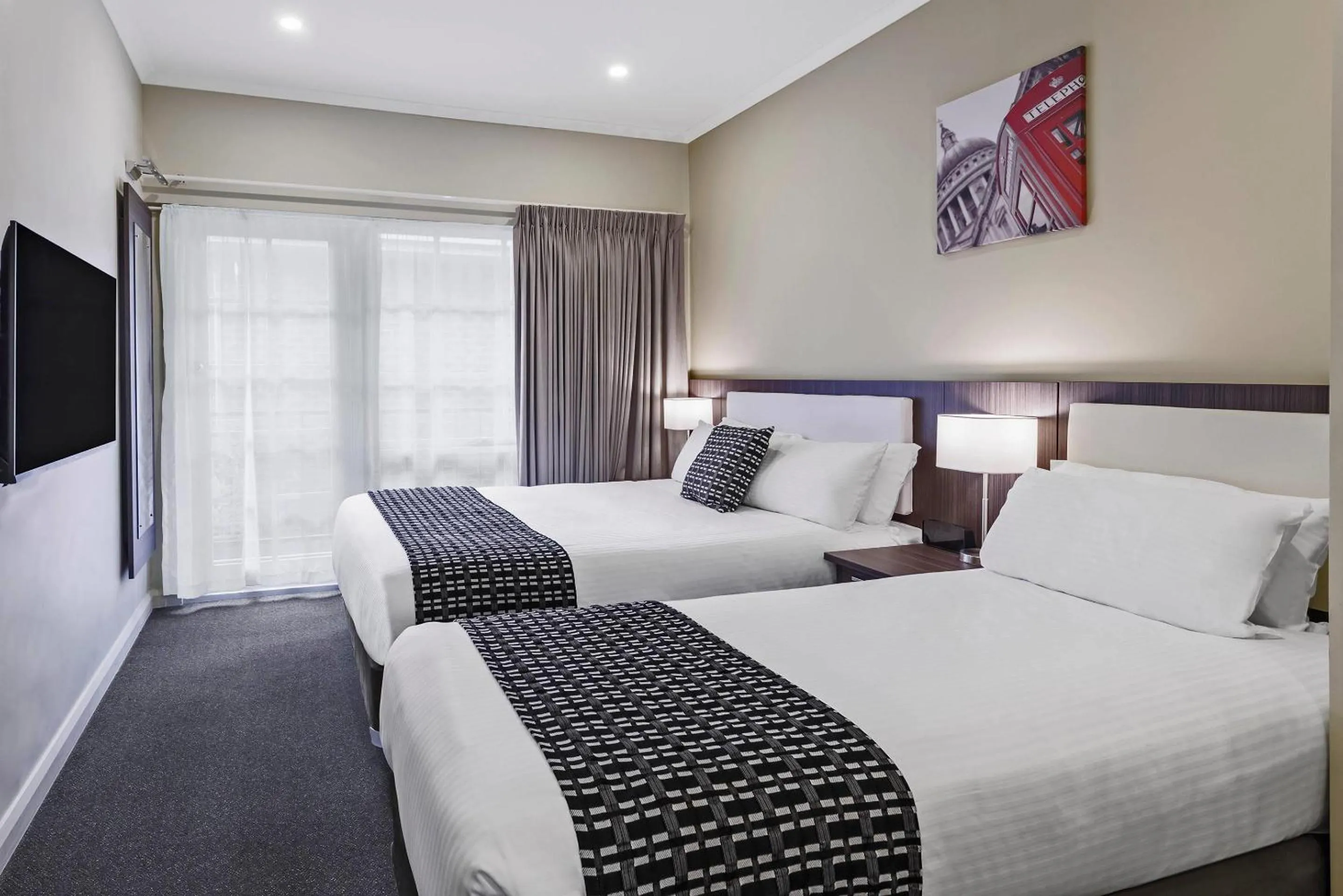 Bedroom, Bed in Quality Hotel Melbourne Airport