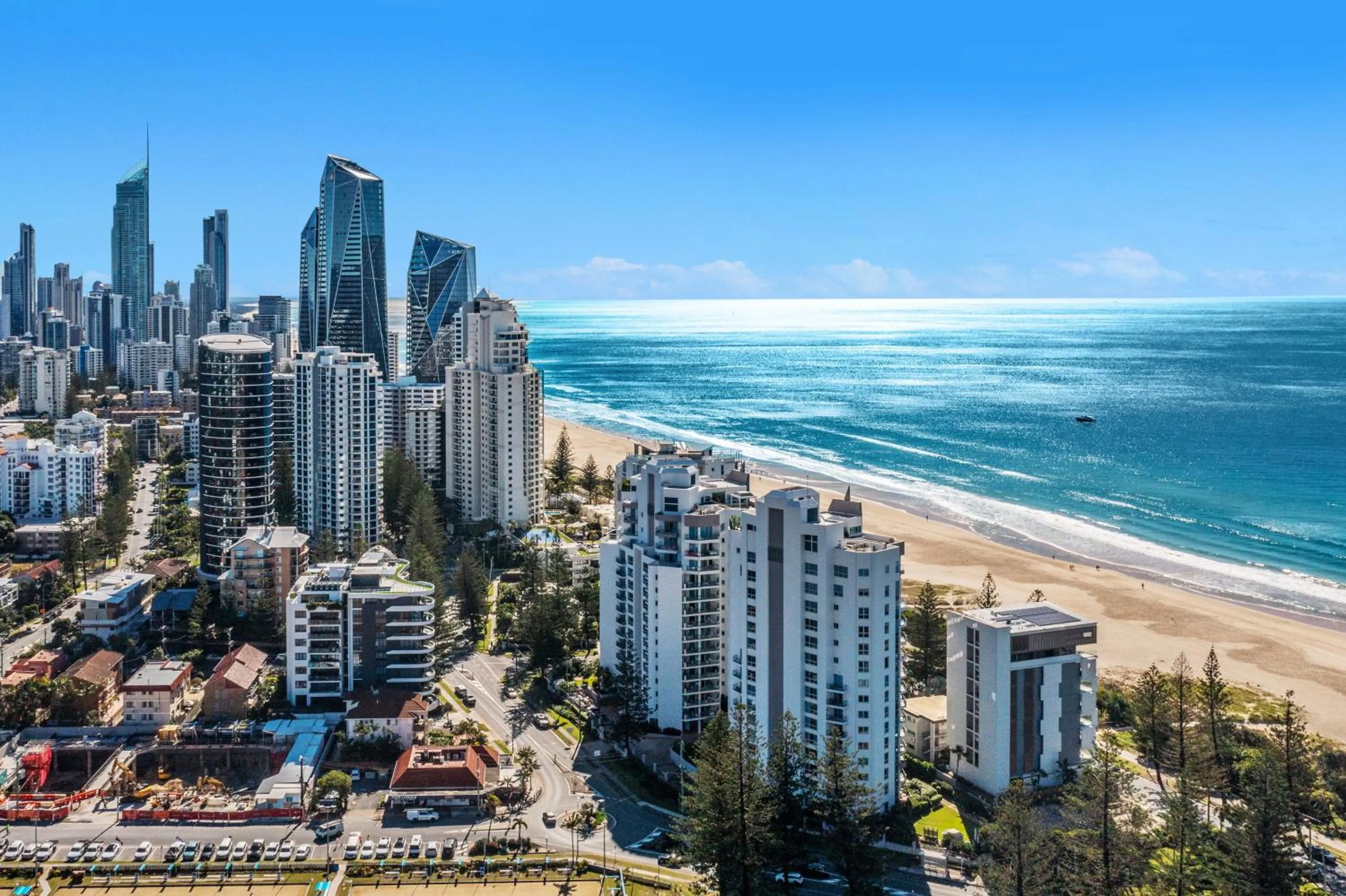 Property building in Oceana On Broadbeach