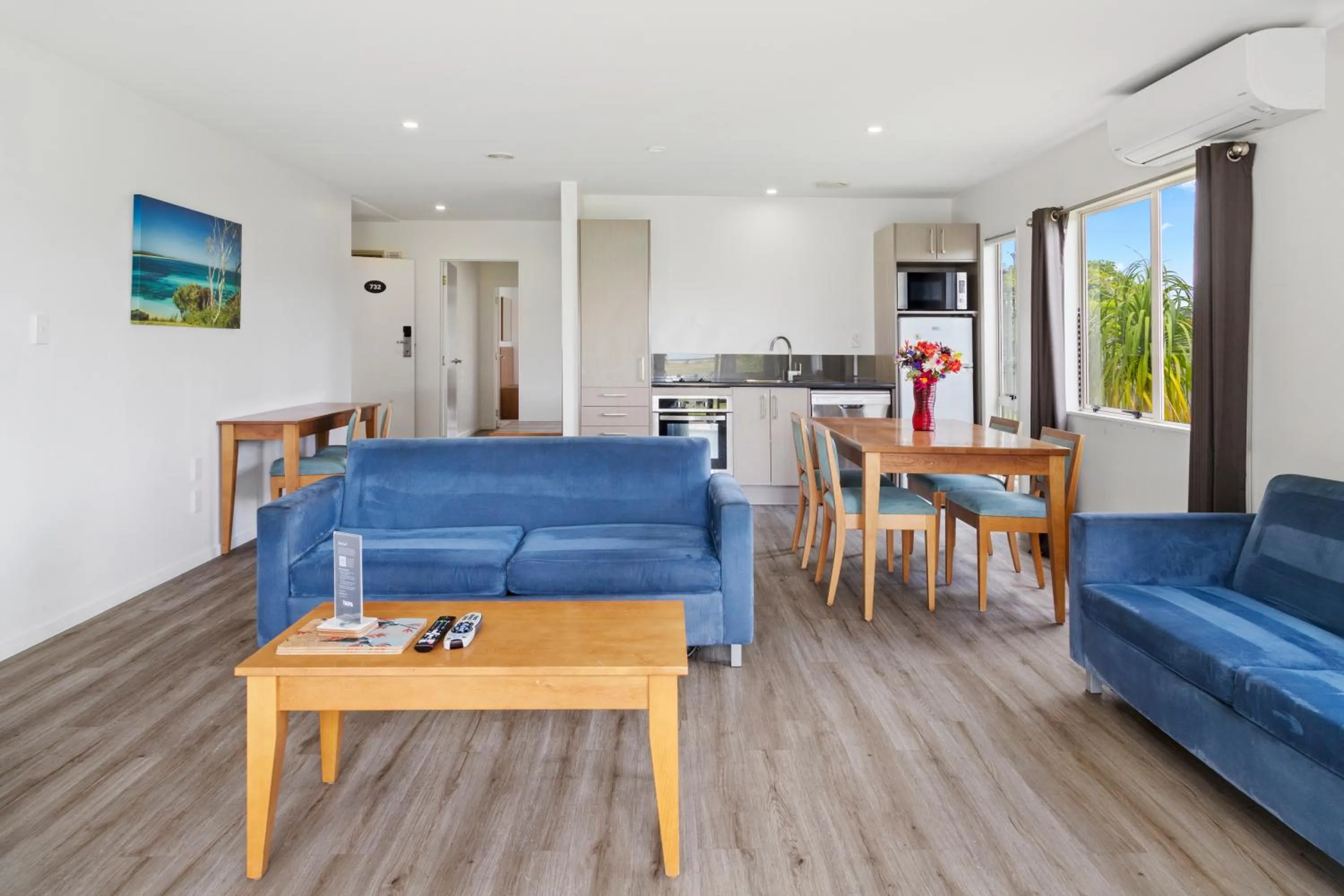 Guests in Taipa Beach Resort