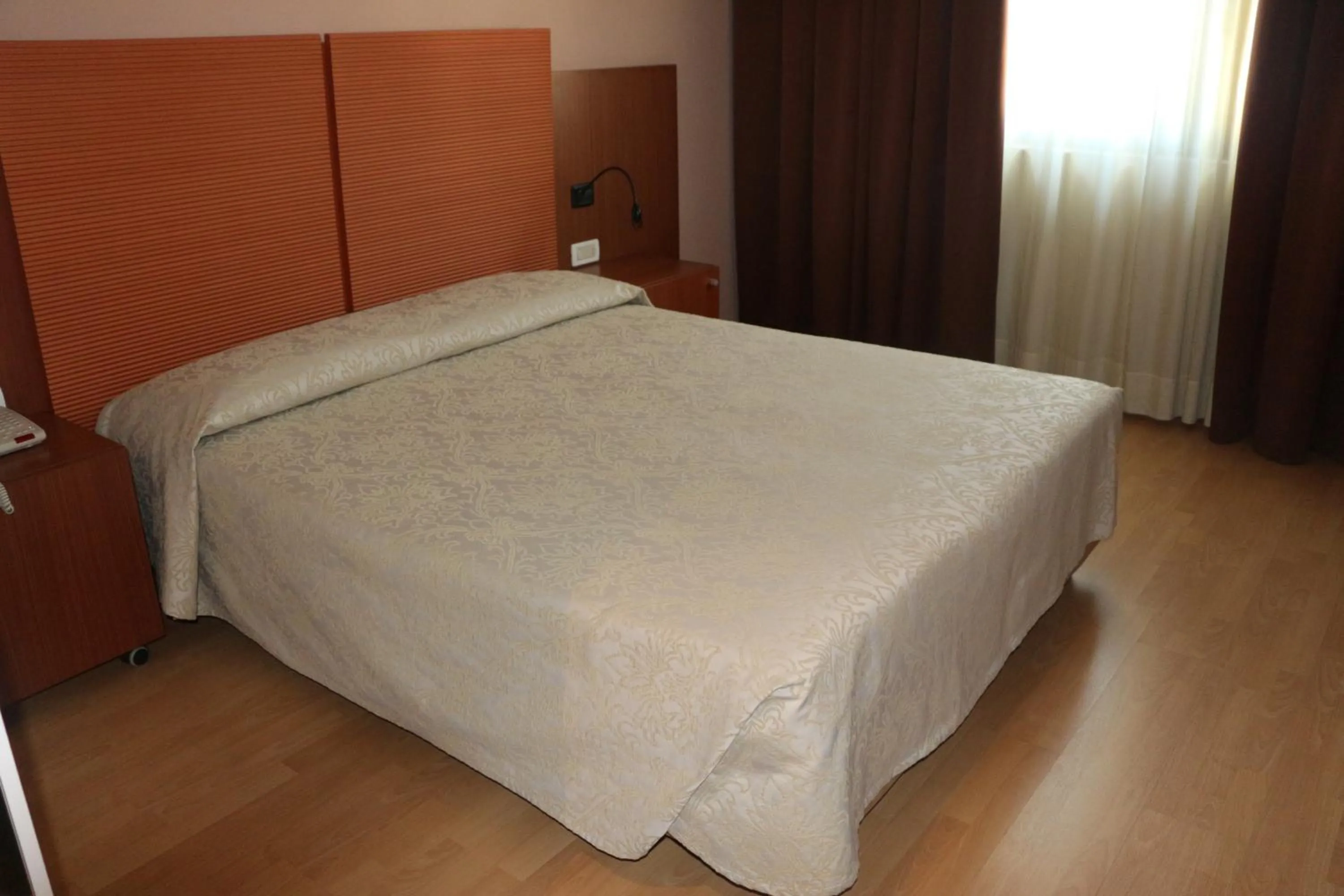 Day, Bed in Bella Italia Palace Hotel