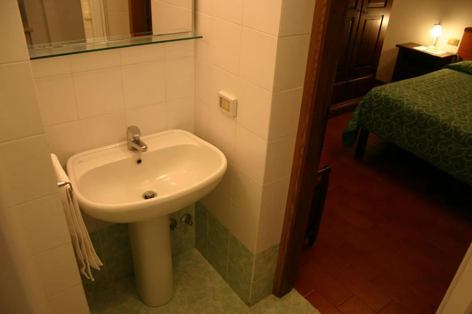 Bathroom, Bed in B&B Casale Virgili