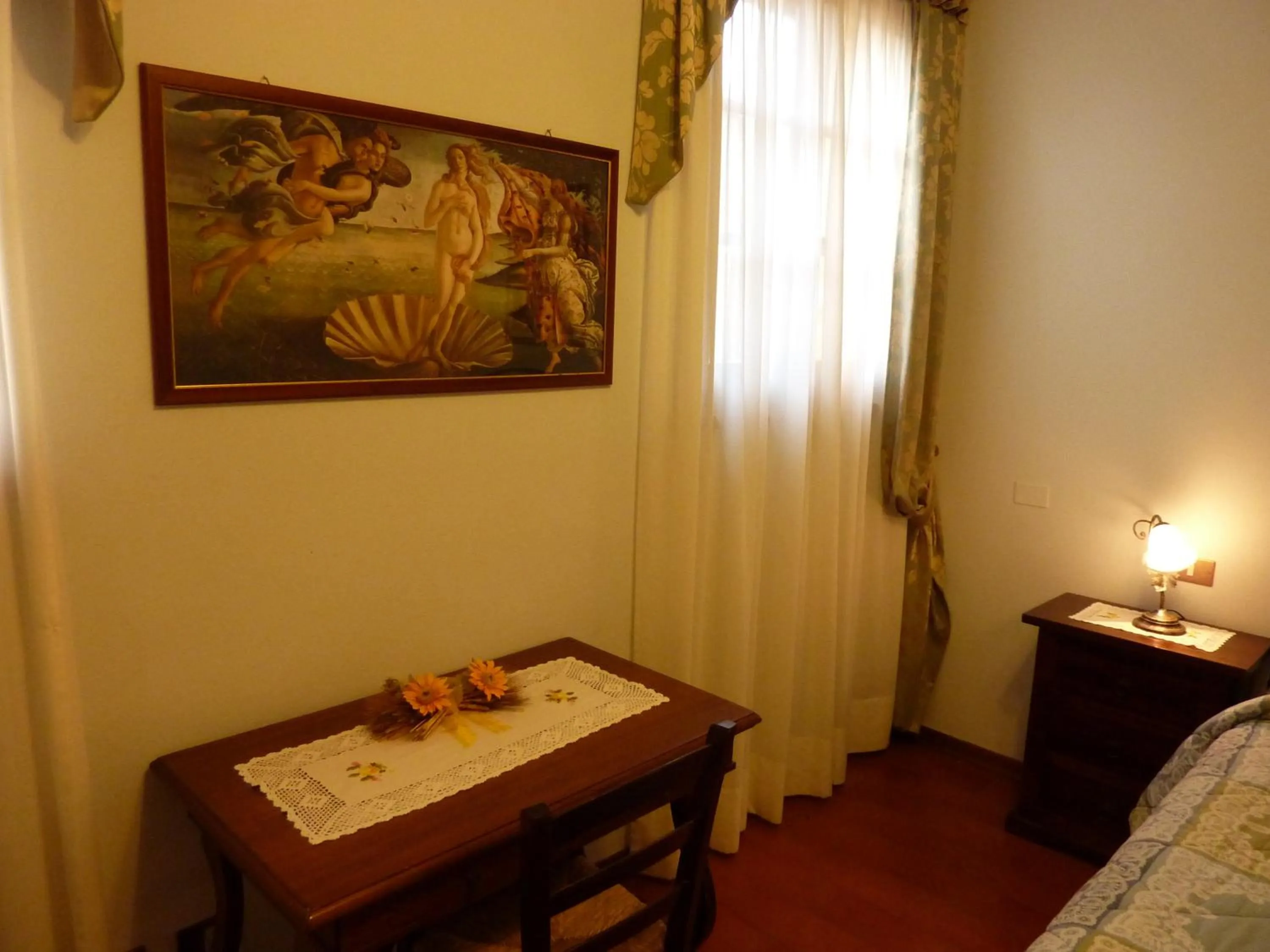 Decorative detail, Bed in B&B Casale Virgili