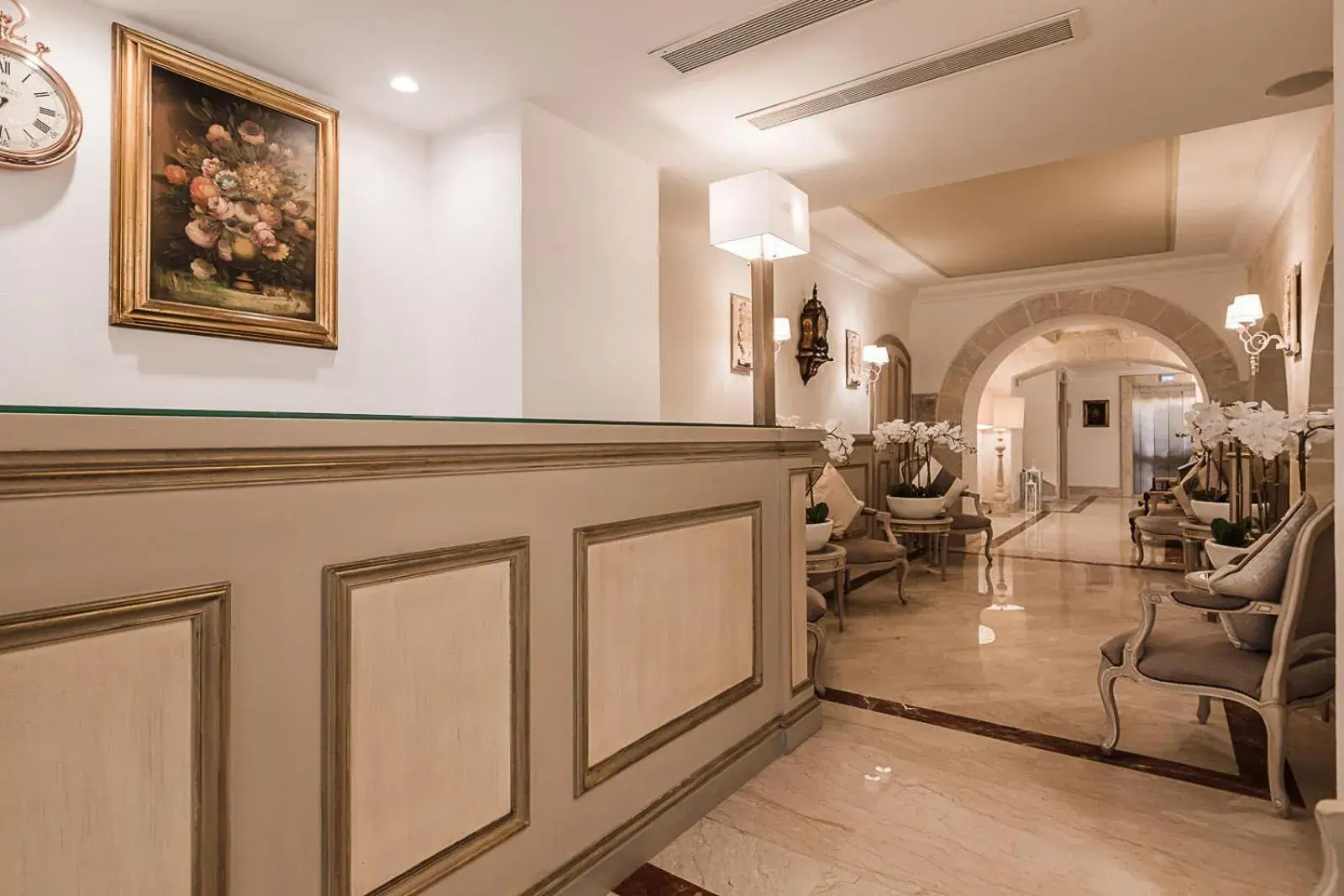 Lobby or reception in Osborne Hotel Lobby or reception in Osborne Hotel