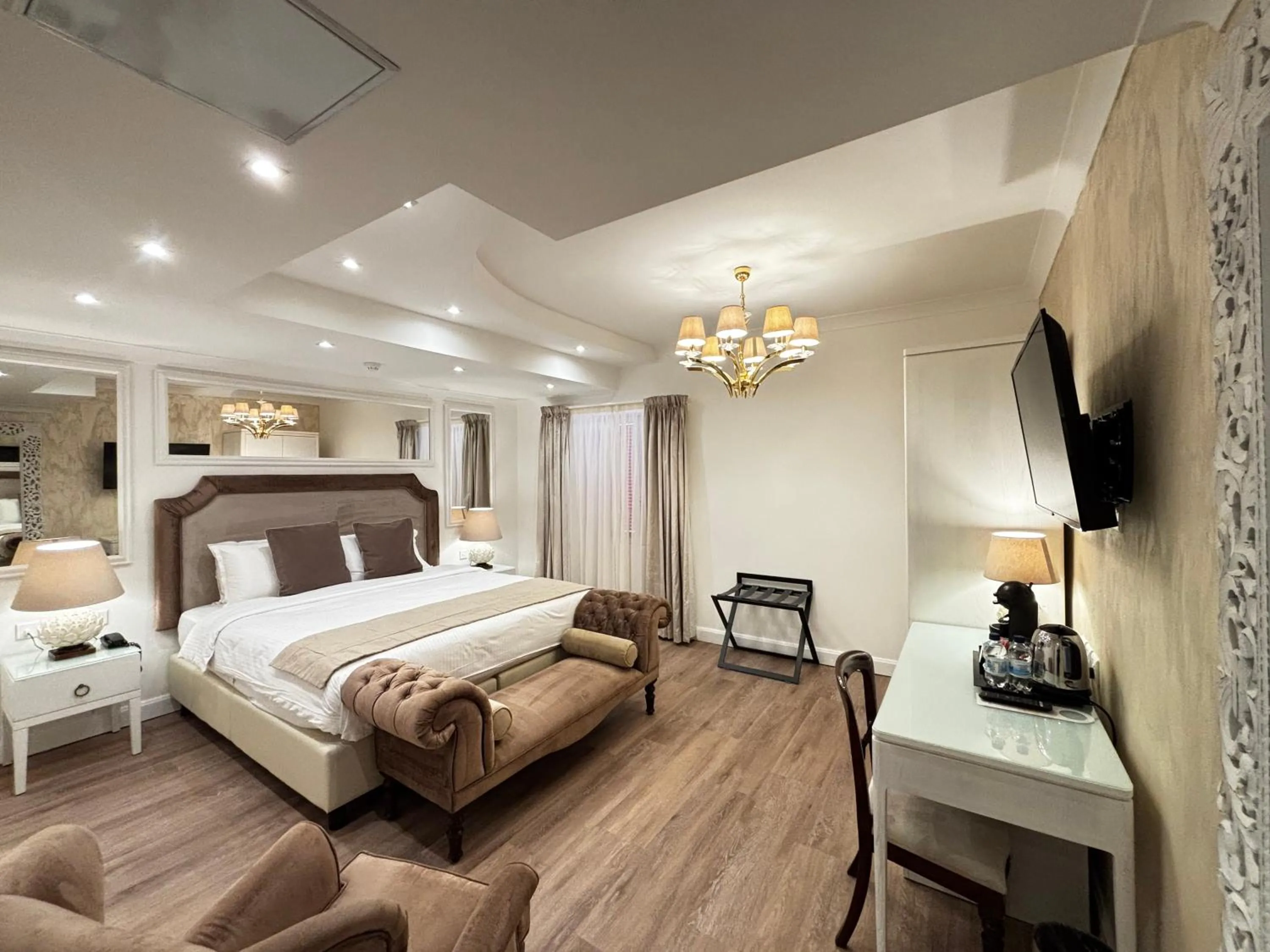 Bed in Osborne Hotel