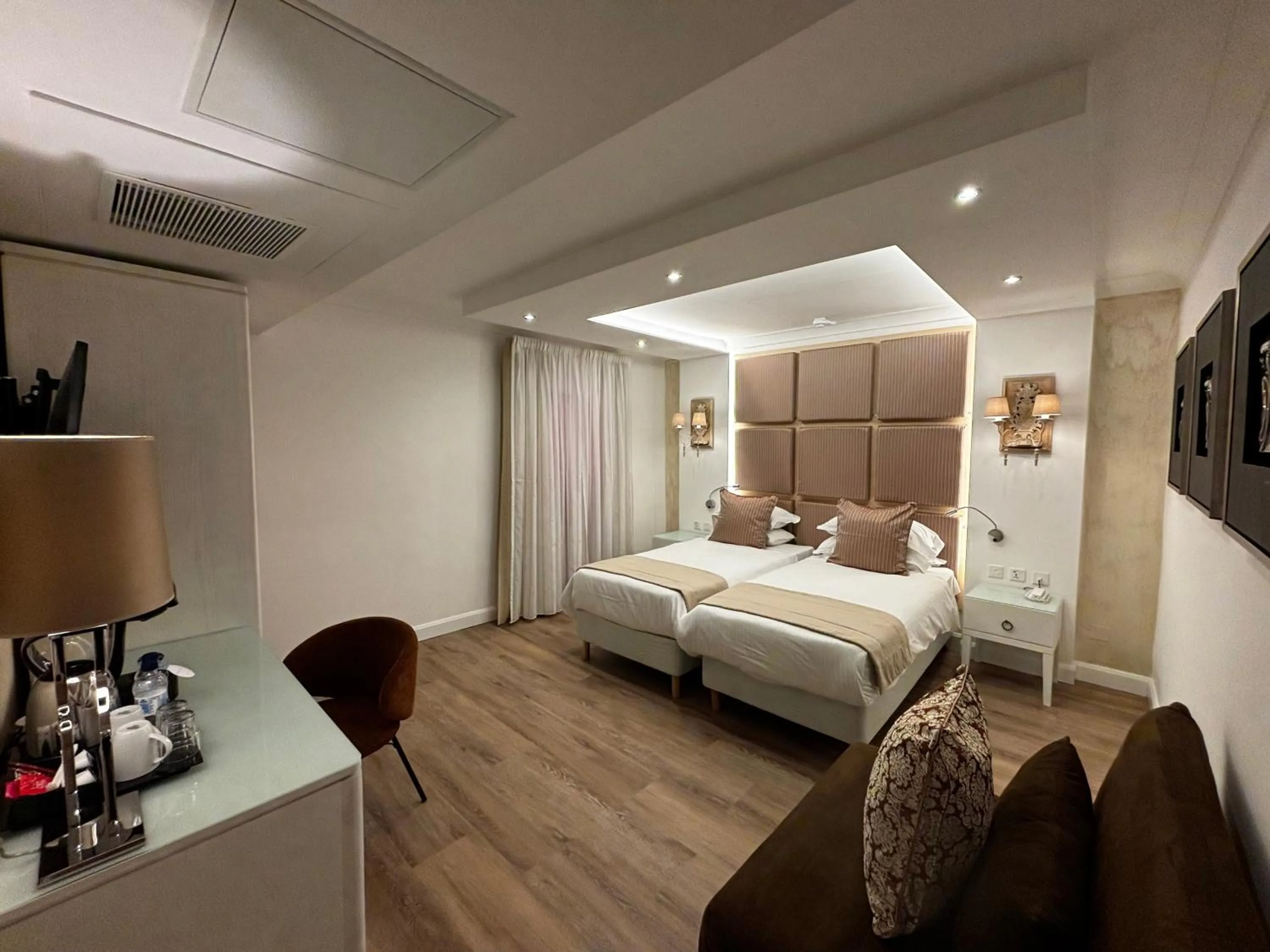 Bed in Osborne Hotel