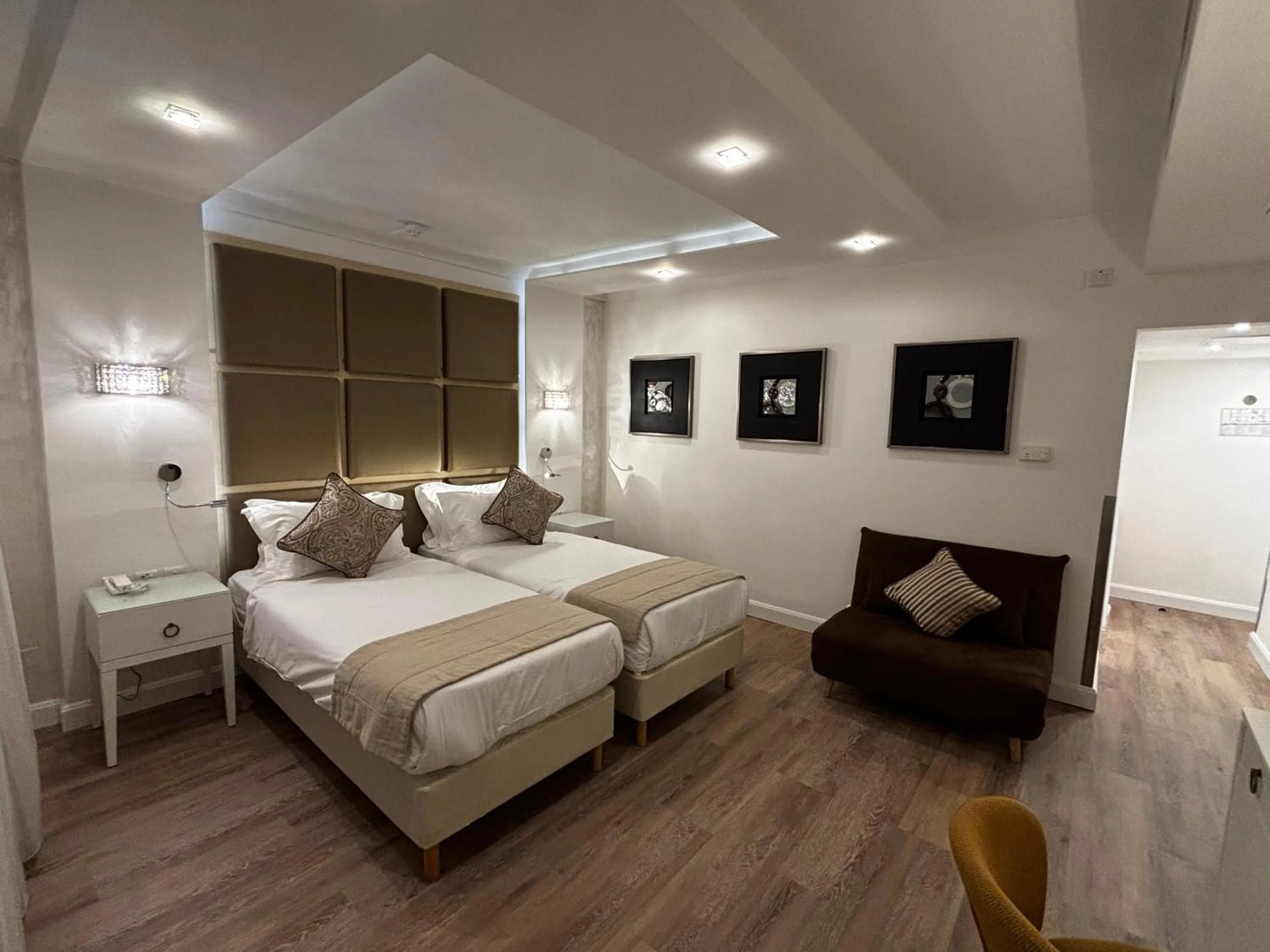 Bed in Osborne Hotel