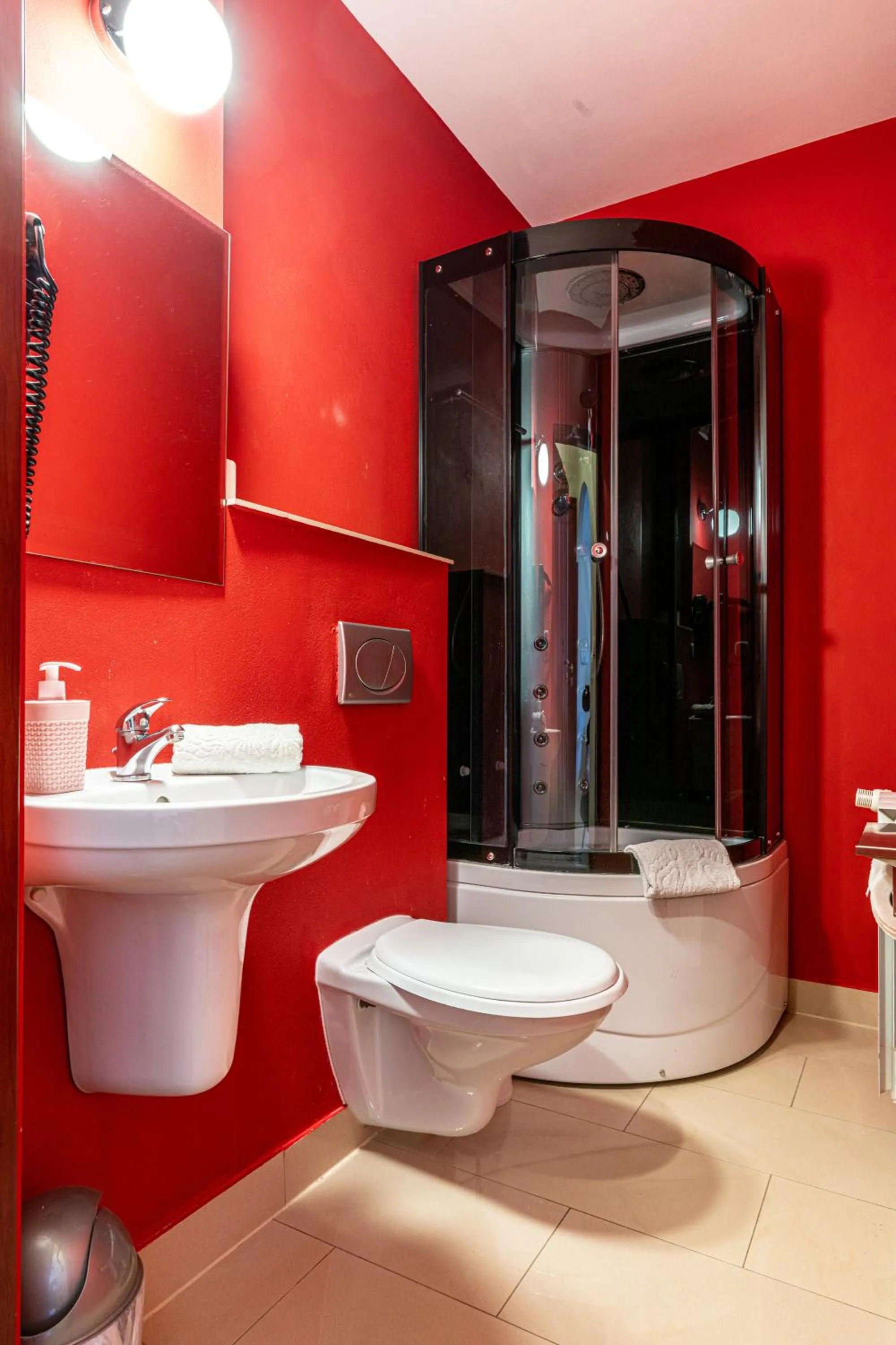 Shower in Leśny Dworek Biały Dunajec