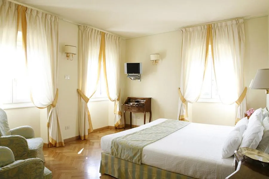 Photo of the whole room in La Vittoria Boutique Hotel
