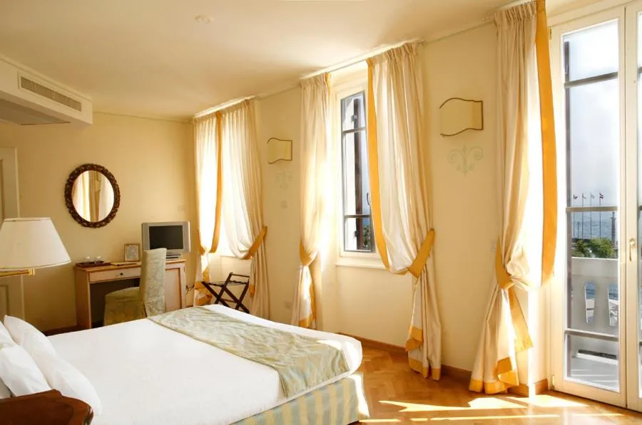 Photo of the whole room in La Vittoria Boutique Hotel