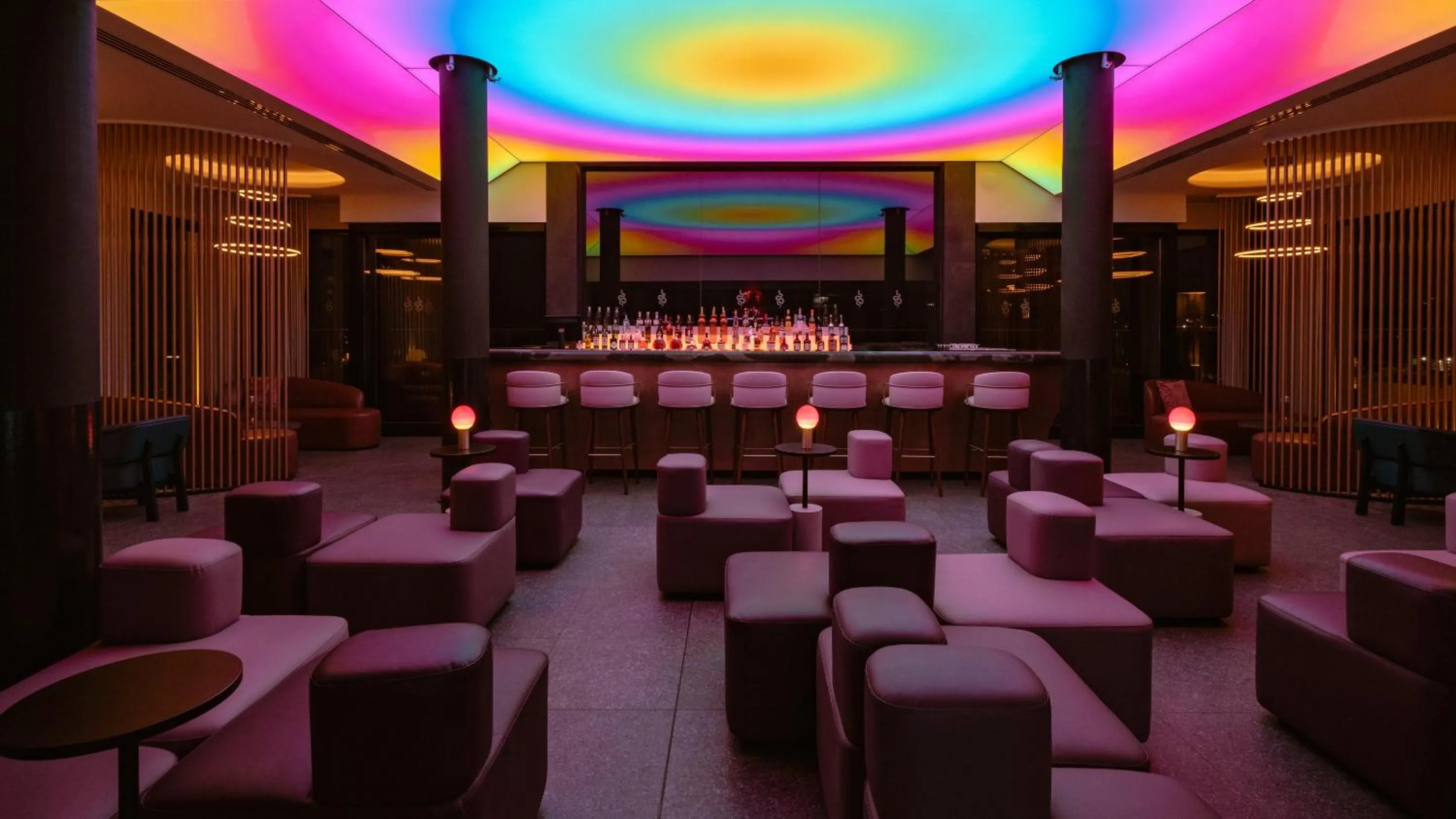 Nightclub / DJ in AX ODYCY Hotel