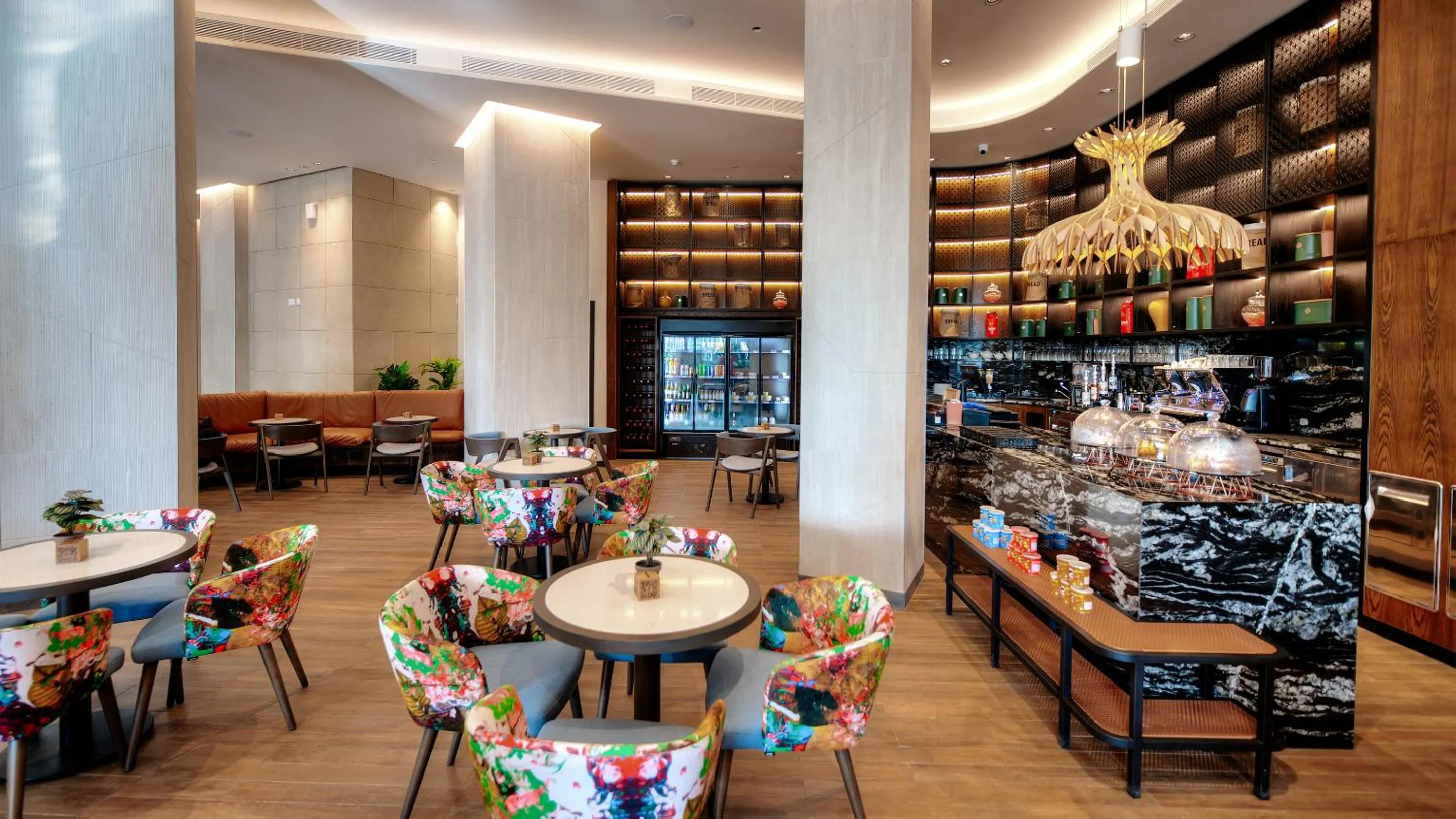 Restaurant/places to eat in AX ODYCY Hotel