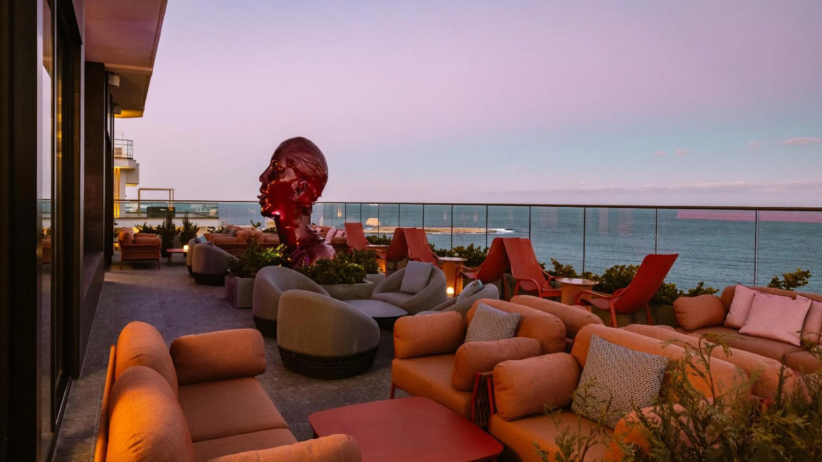 Nightclub / DJ in AX ODYCY Hotel