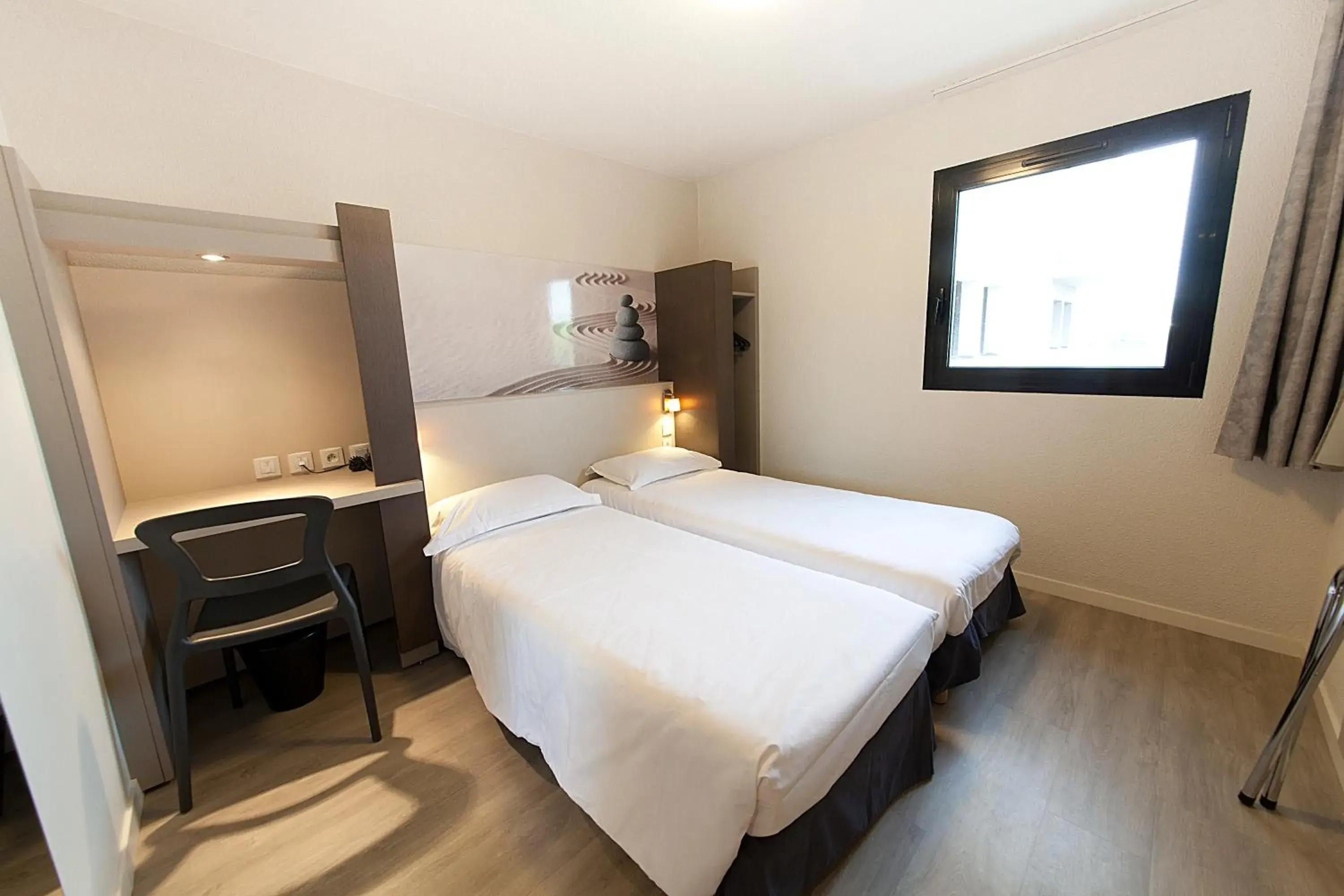 Twin Room in The Originals City, Hôtel Clermont-Ferrand Sud Aubière Twin Room in The Originals City, Hôtel Clermont-Ferrand Sud Aubière