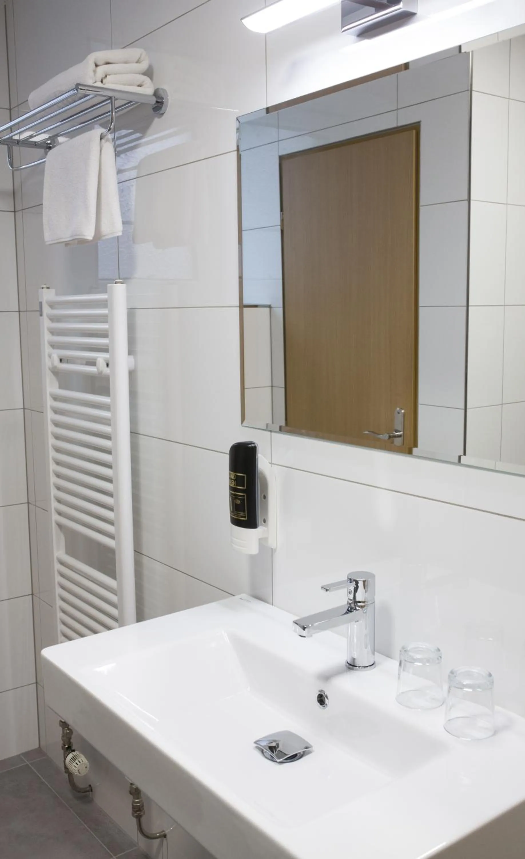 Bathroom in Hotel Atrium