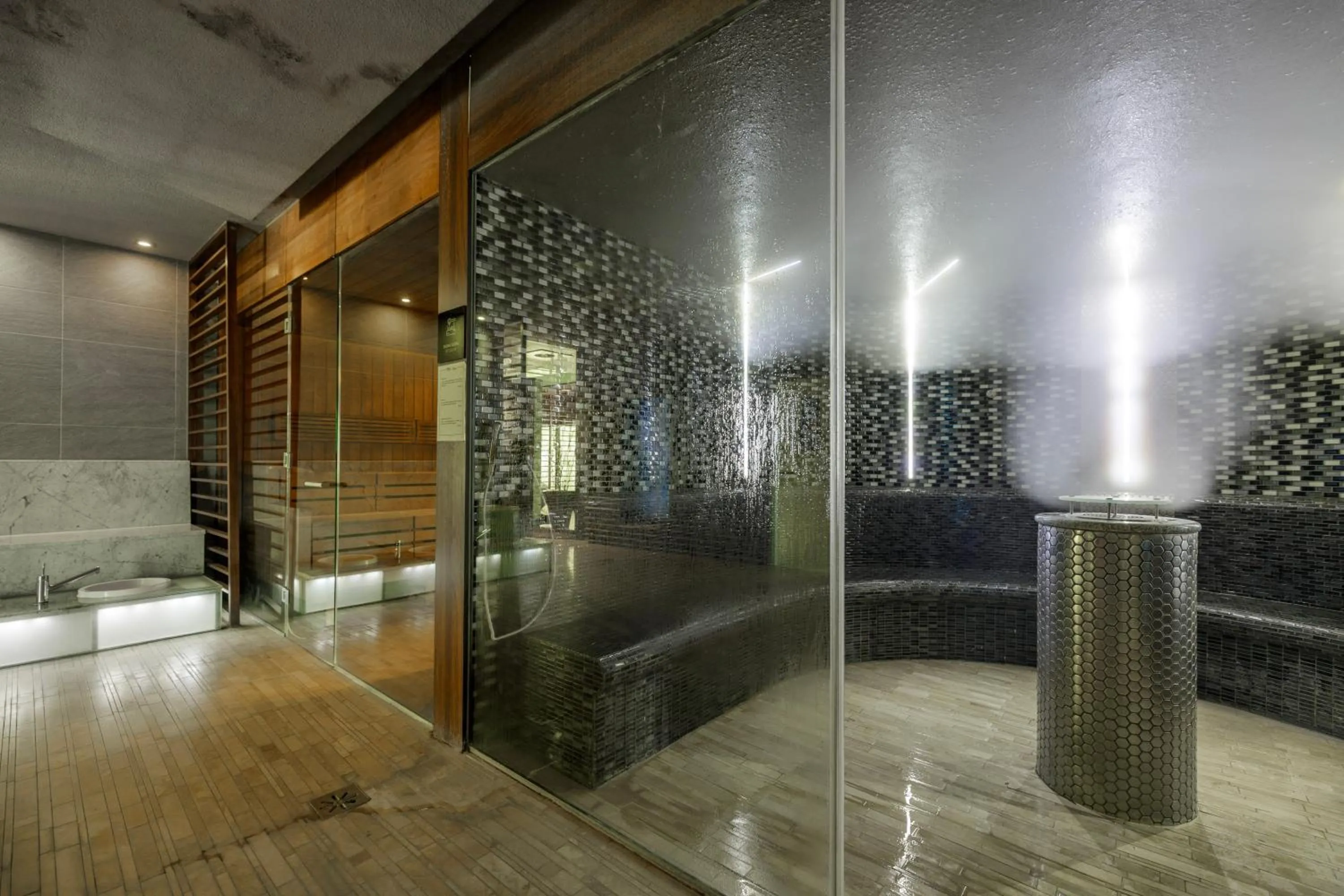 Sauna in Marine Hotel by Zdrojowa