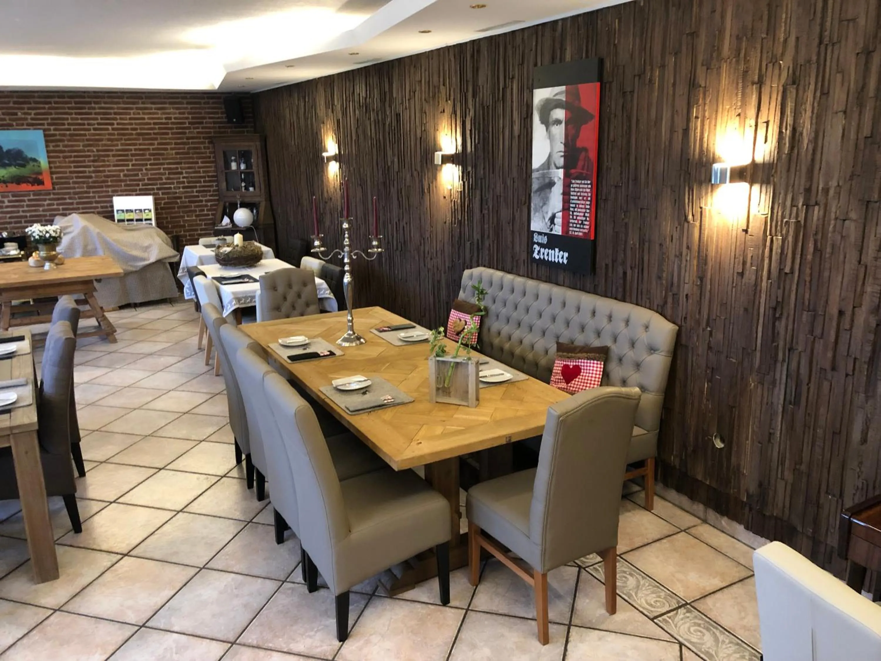 Restaurant/places to eat in Das kleine Landhotel