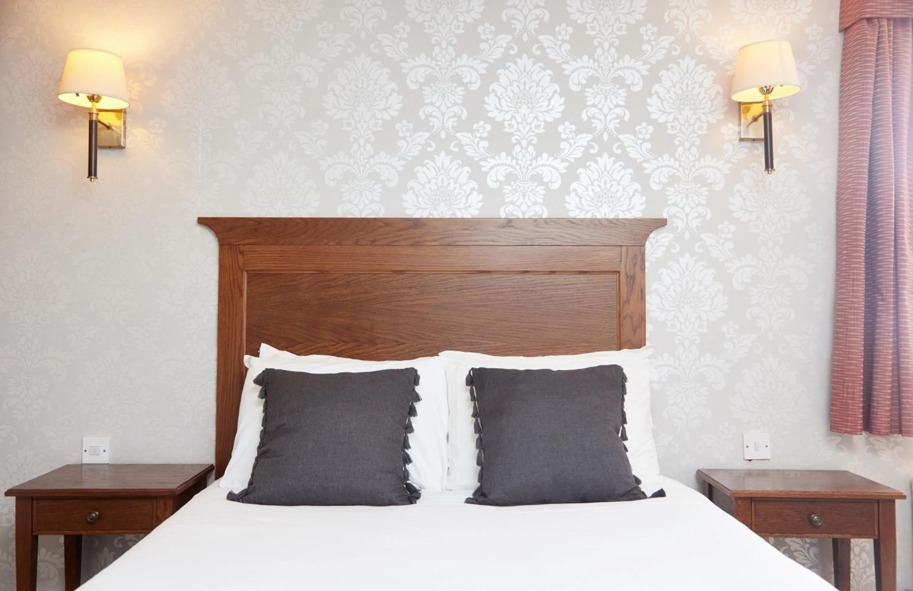 Bed in Castle Inn by Greene King Inns