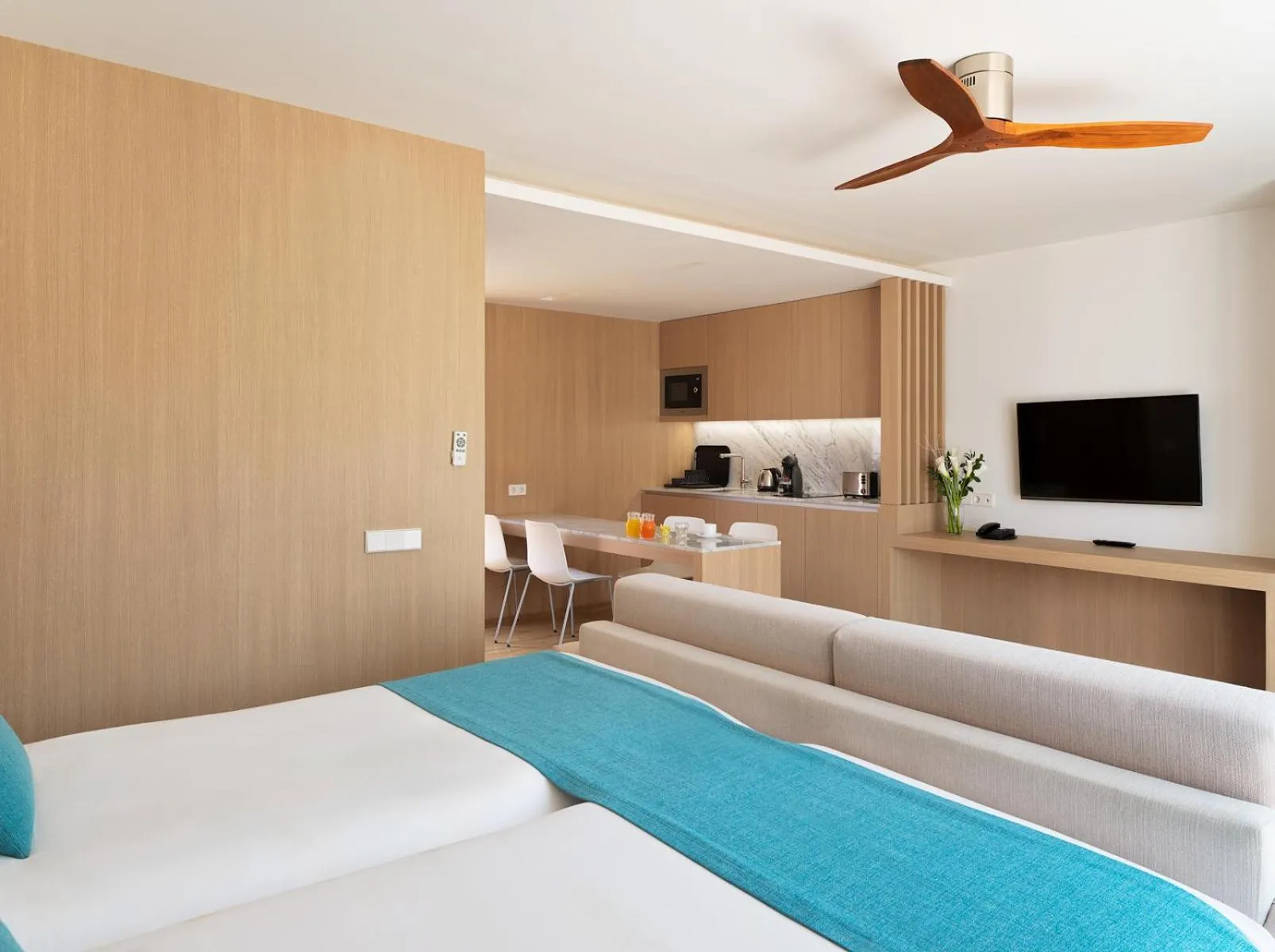 Bed in Hotel Parque La Paz