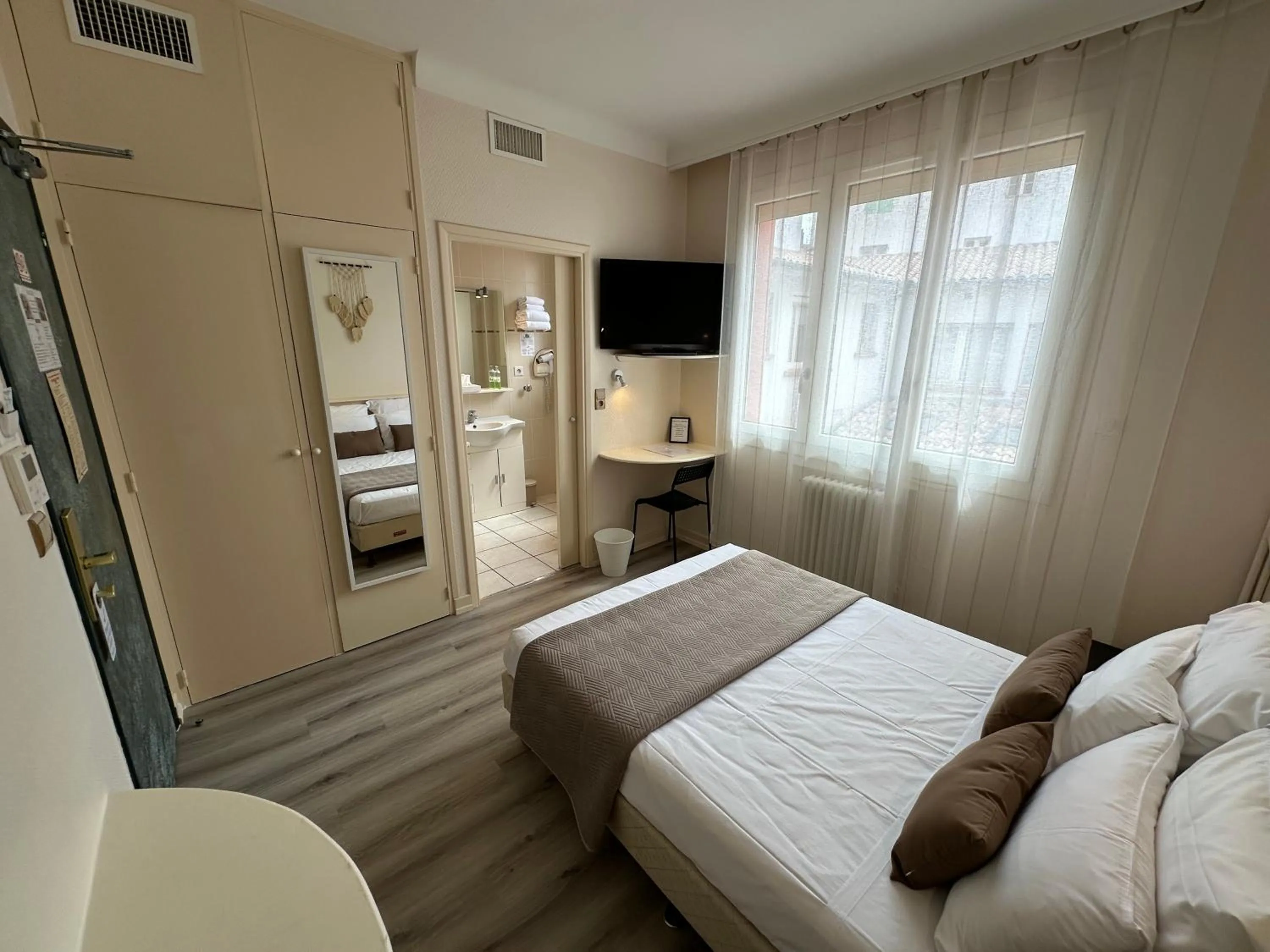 Bed in Hotel Chiffre