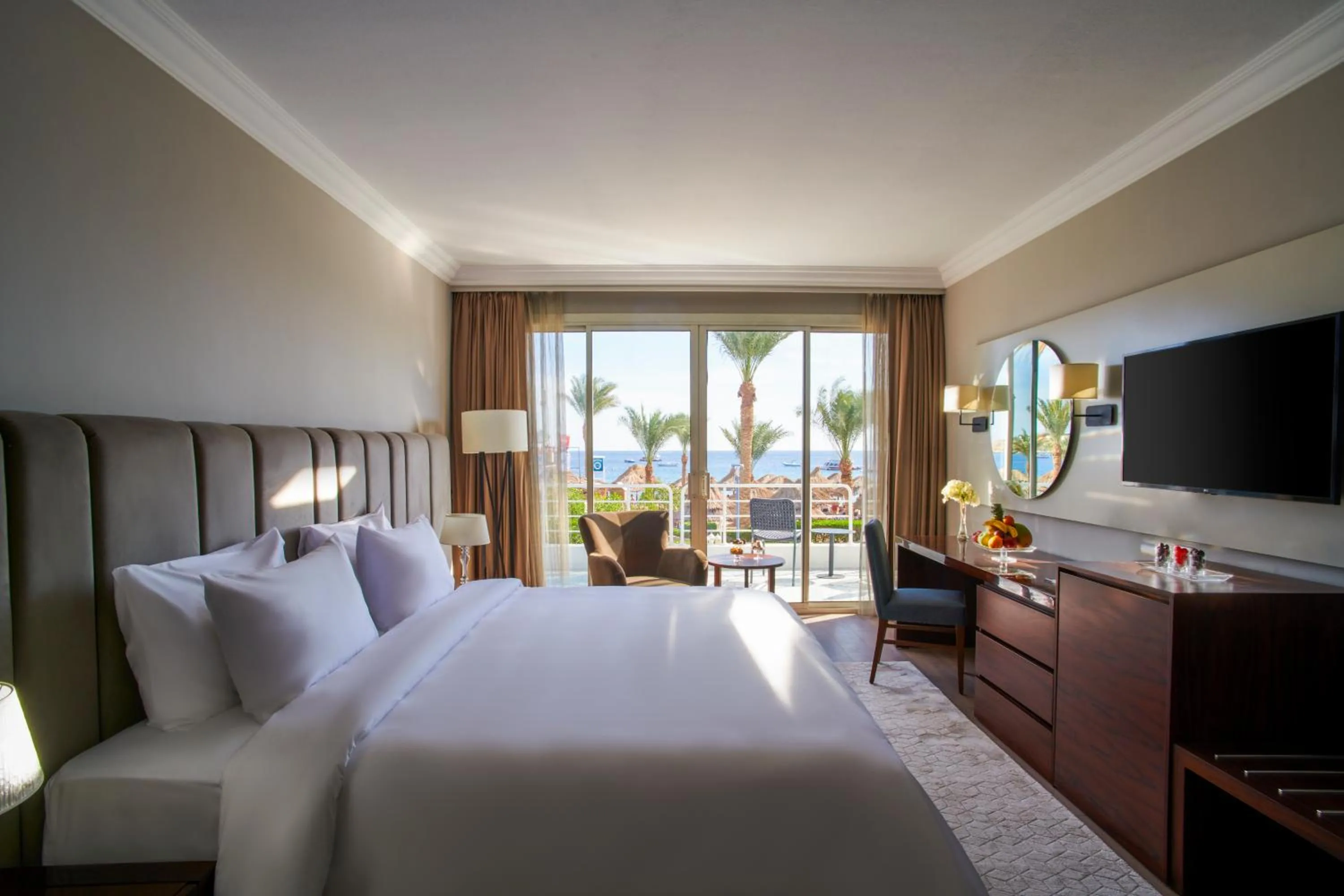 Bed in Maritim Jolie Ville Resort & Casino