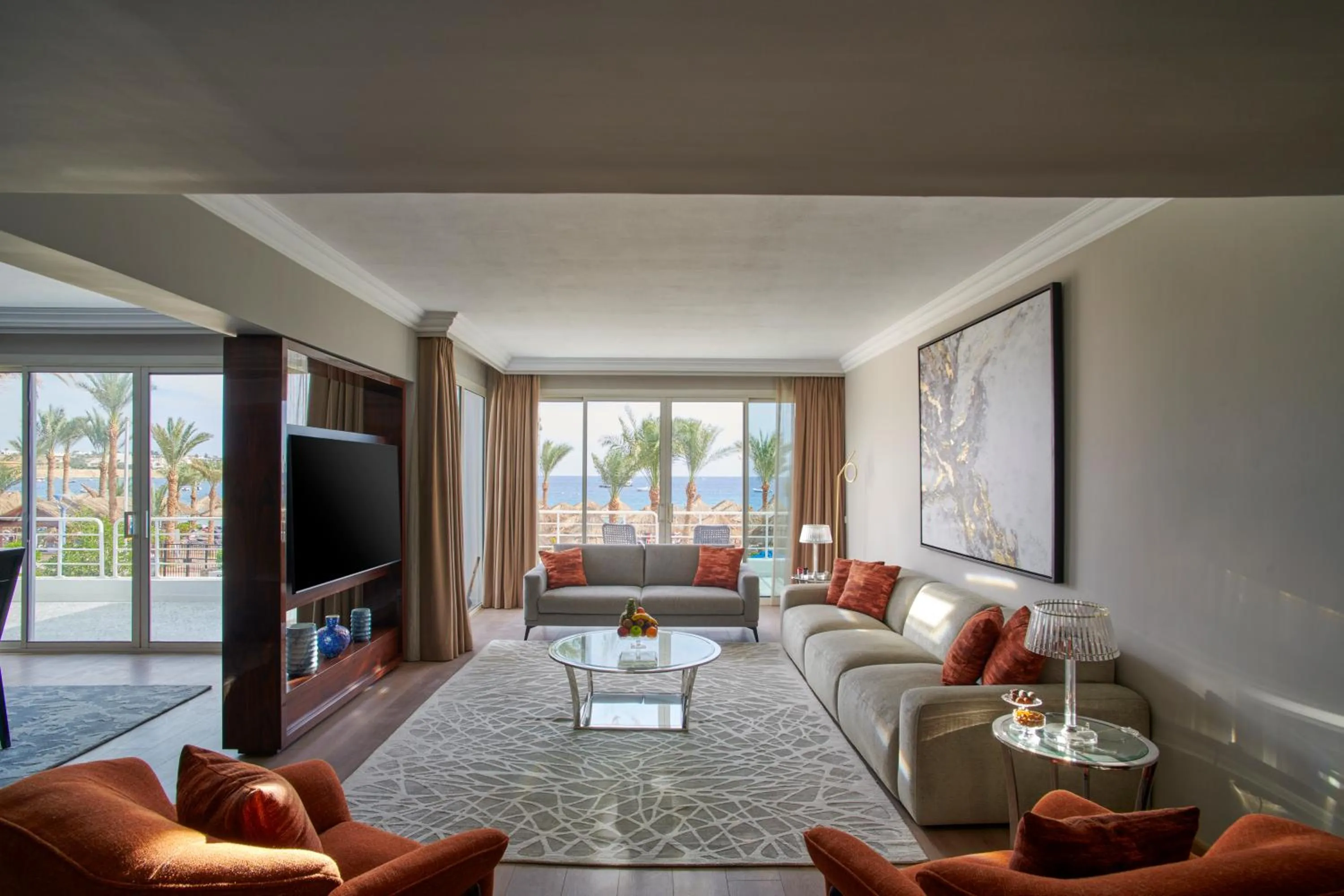 Living room in Maritim Jolie Ville Resort & Casino