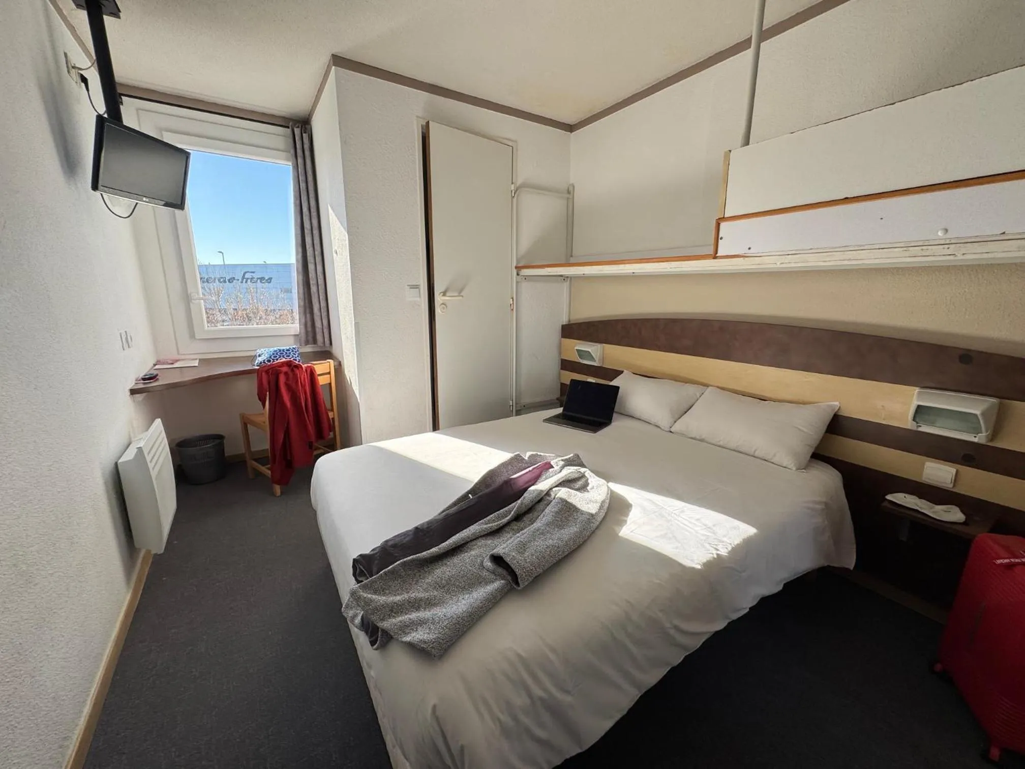 Property building, Bed in FastHotel Montpellier Ouest - Un Hôtel FH Classic