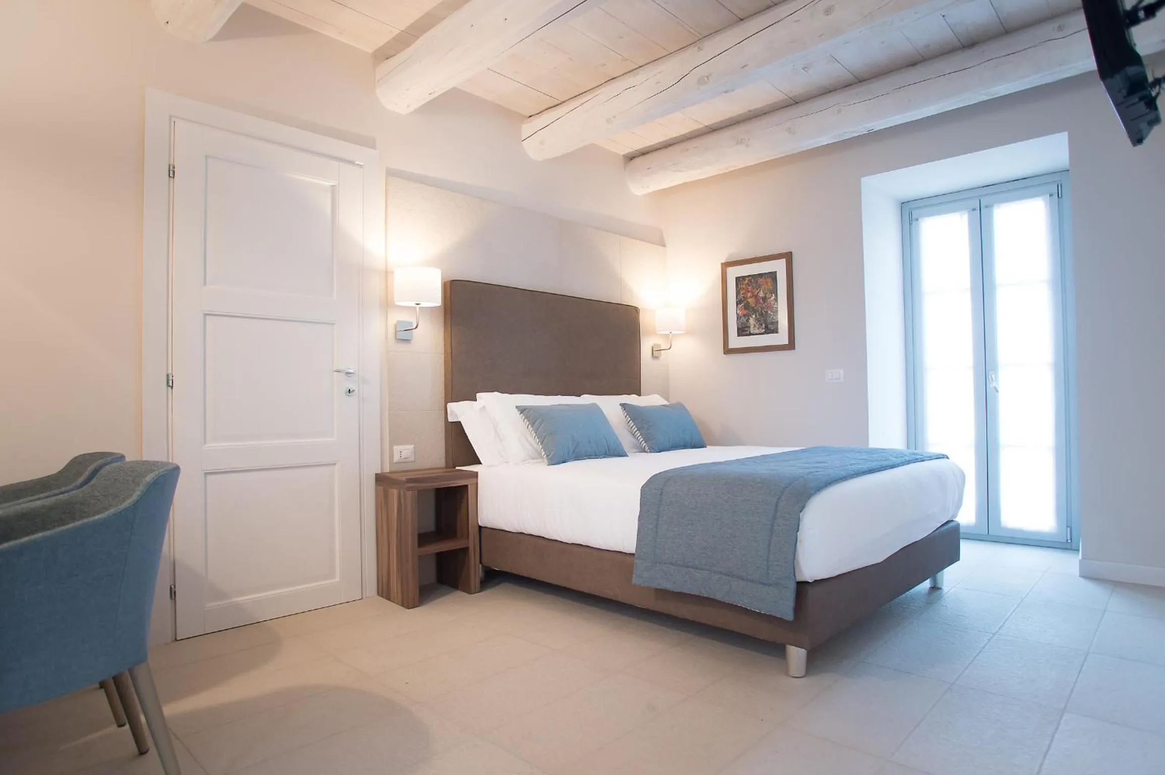 Photo of the whole room, Bed in Agromarino