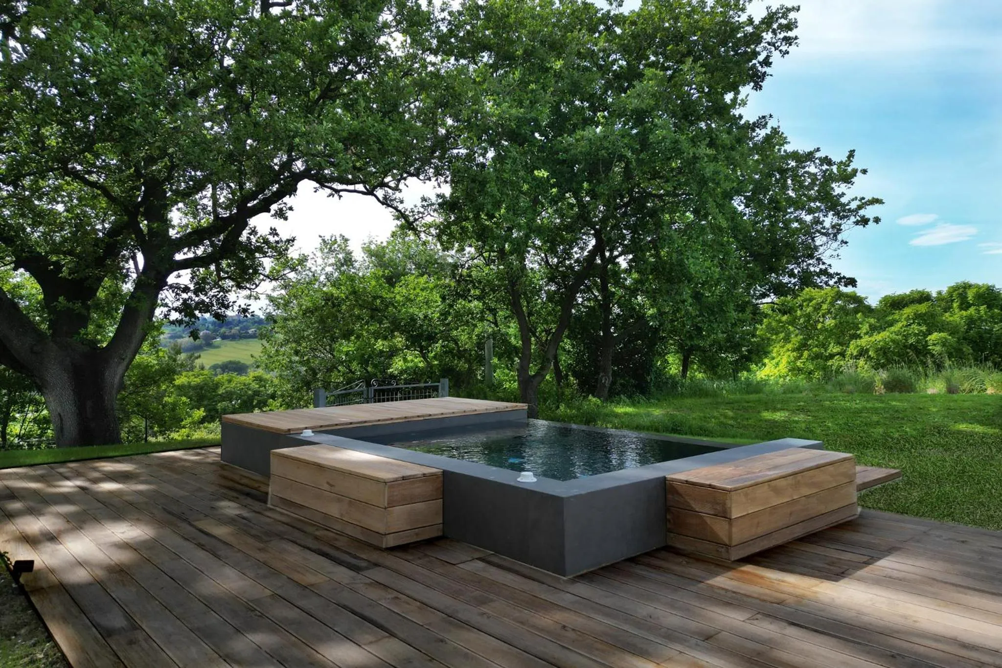 Hot Tub in Agromarino