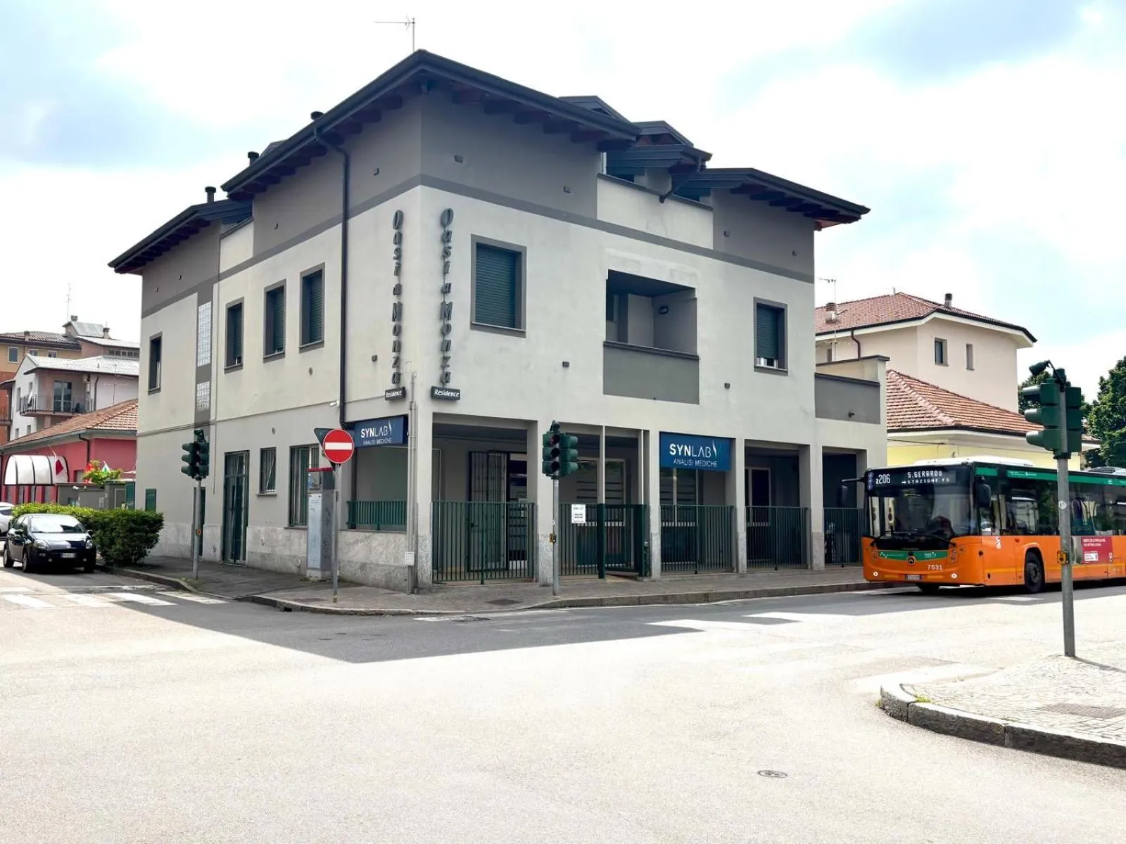 Property building in Residence Oasi Di Monza