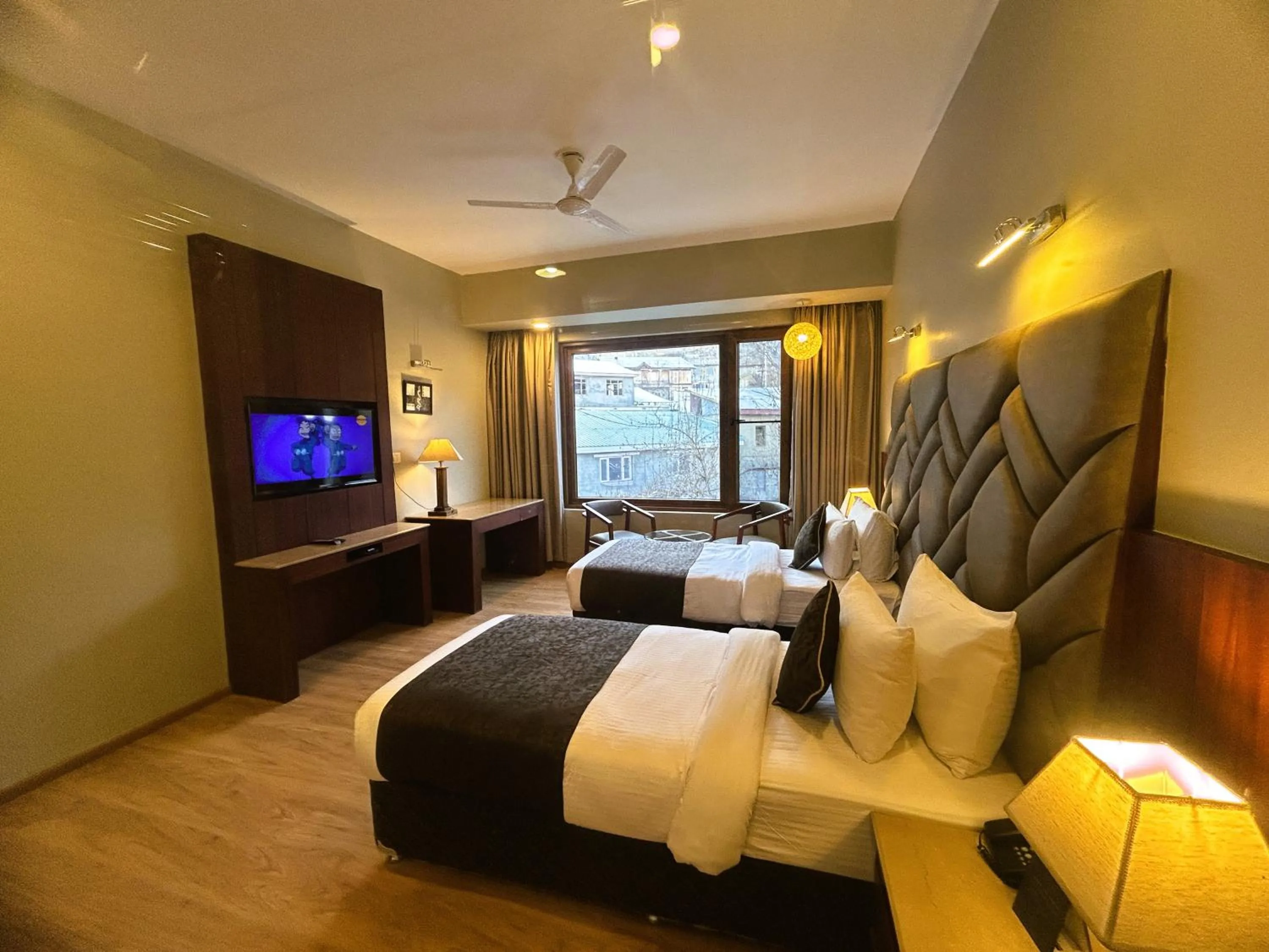 Bedroom, Bed in Hotel The Kargil