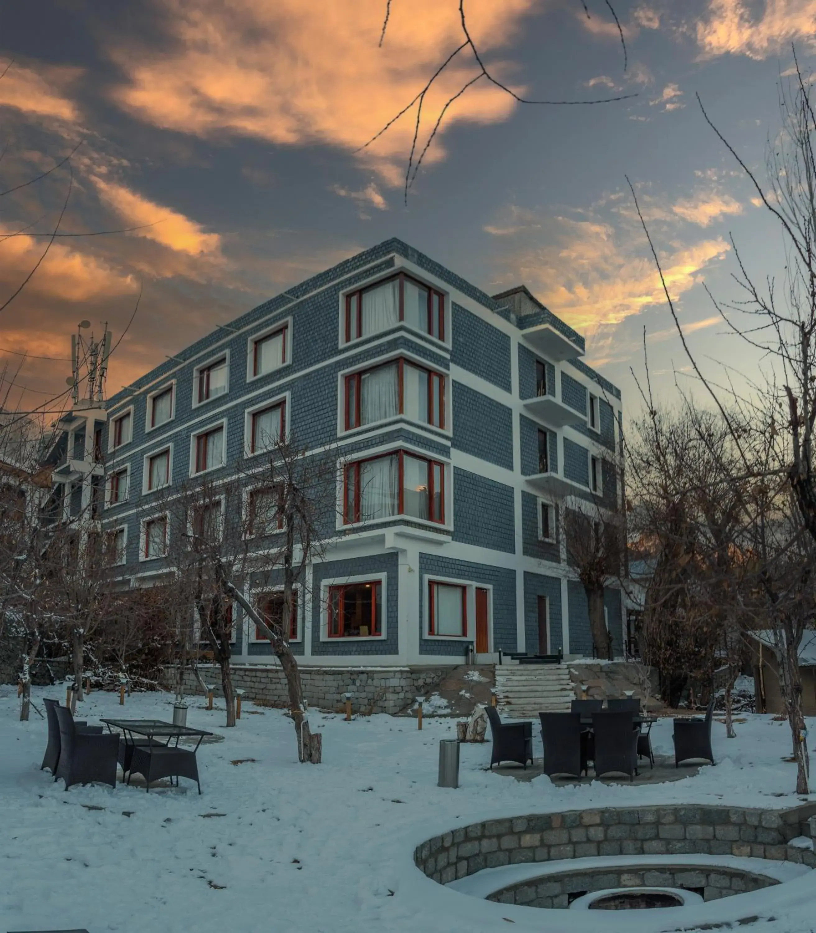 Property building in Hotel The Kargil Property building in Hotel The Kargil