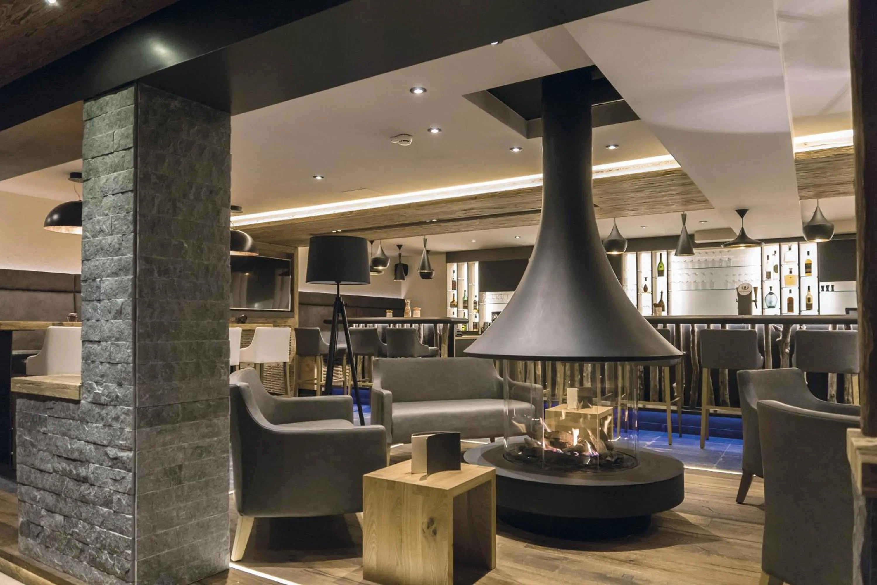 Lounge or bar in Hotel des Alpes