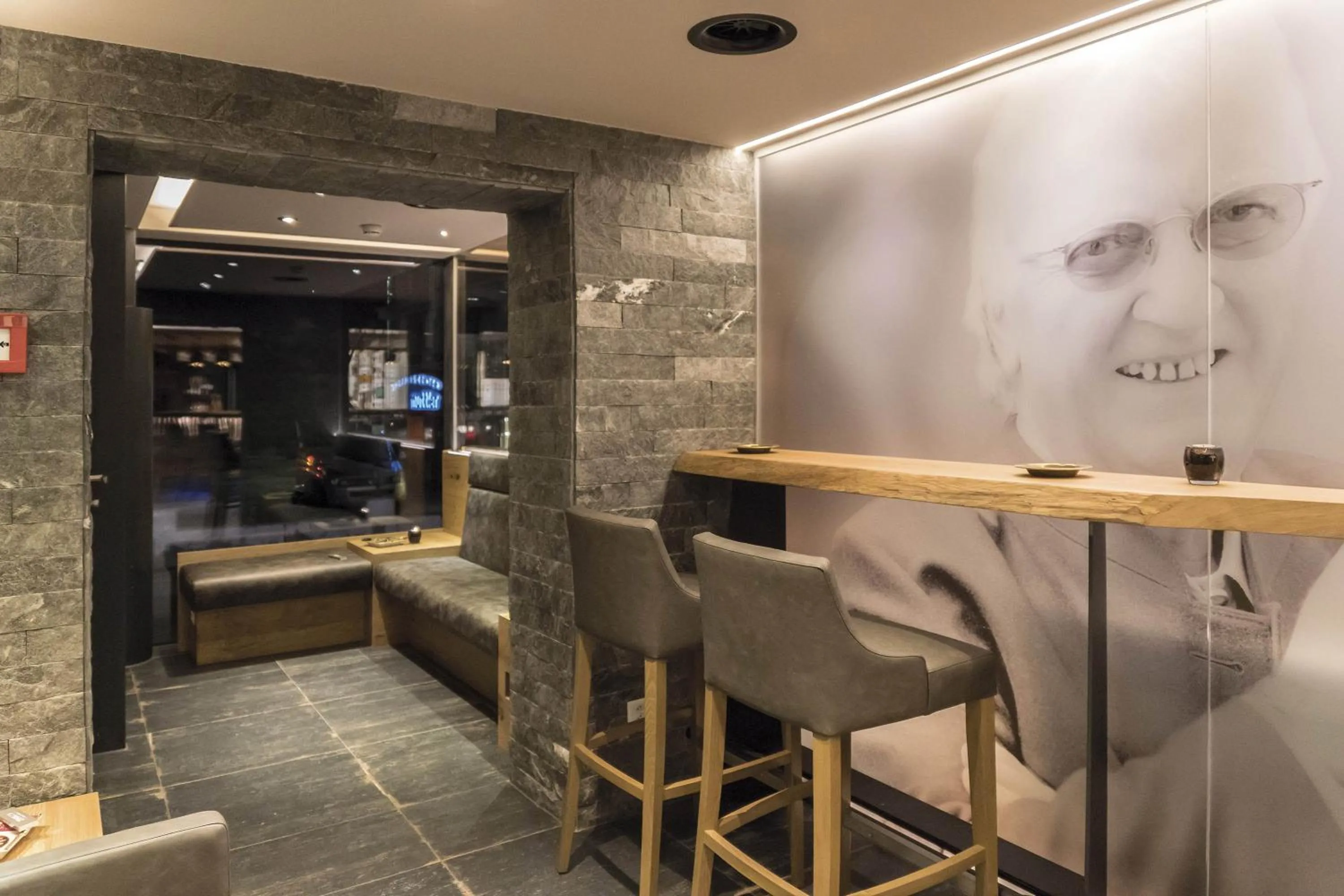 Lounge or bar in Hotel des Alpes