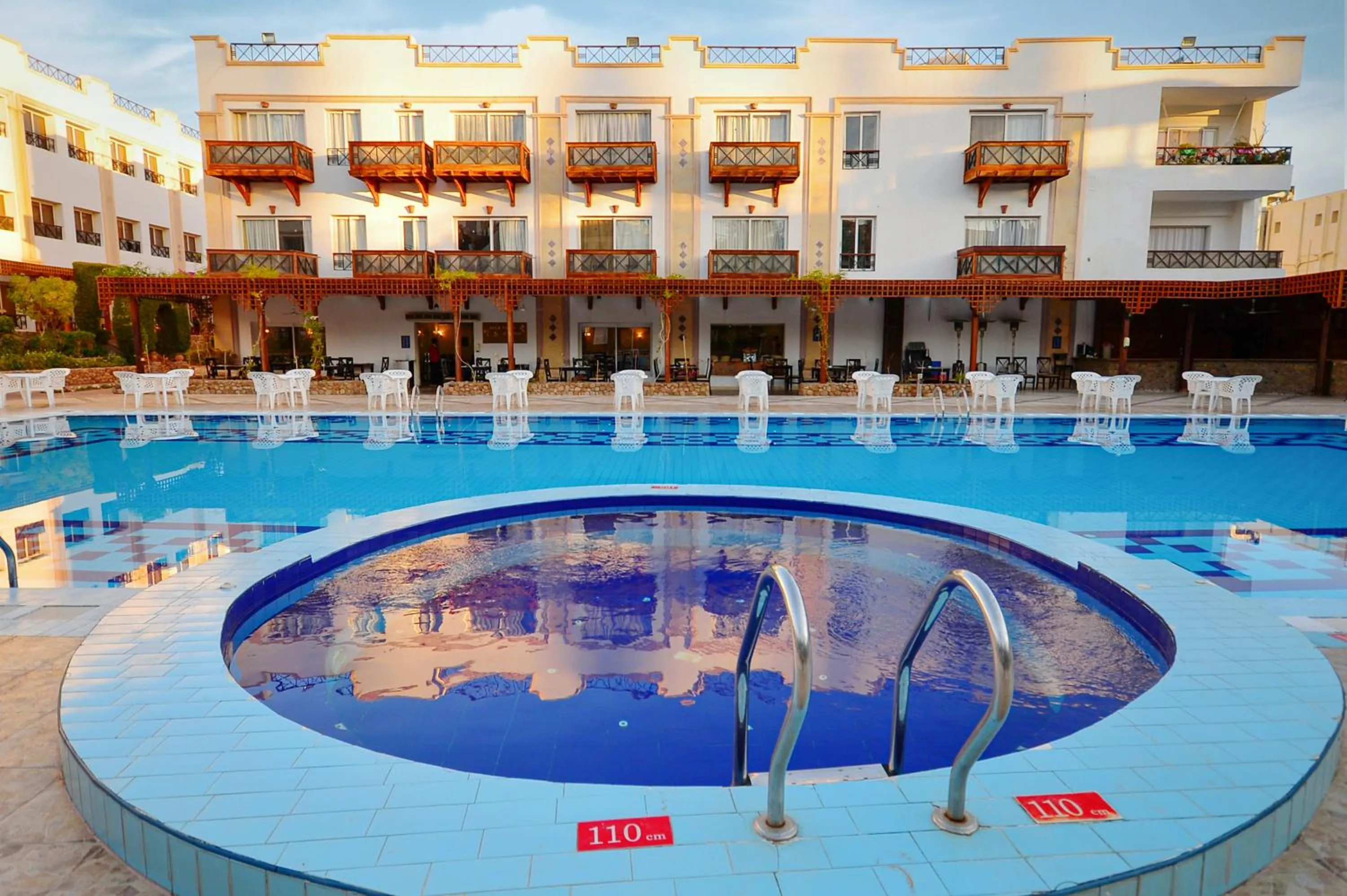 Pool view in Falcon Naama Star Hotel
