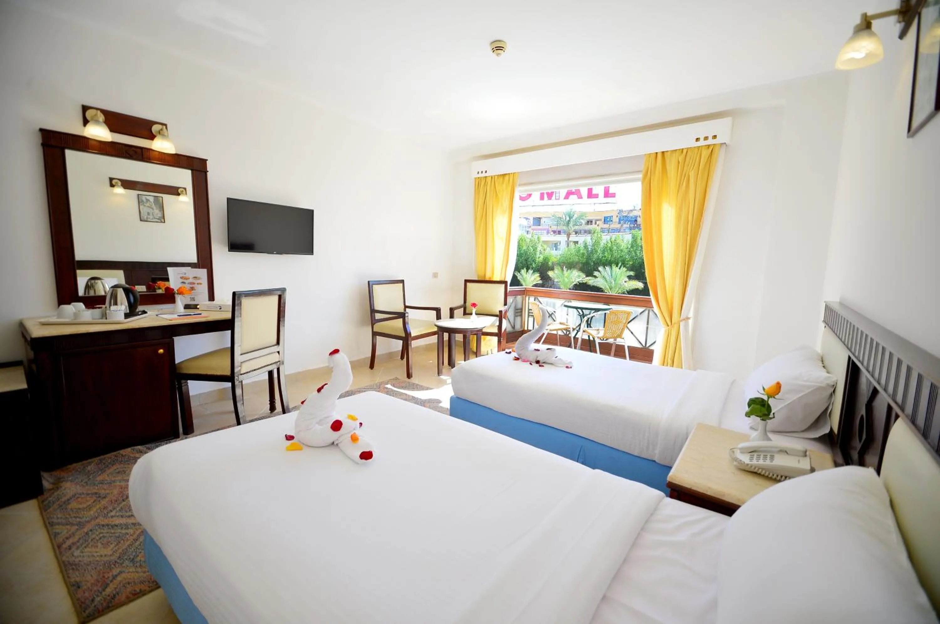 Bed in Falcon Naama Star Hotel