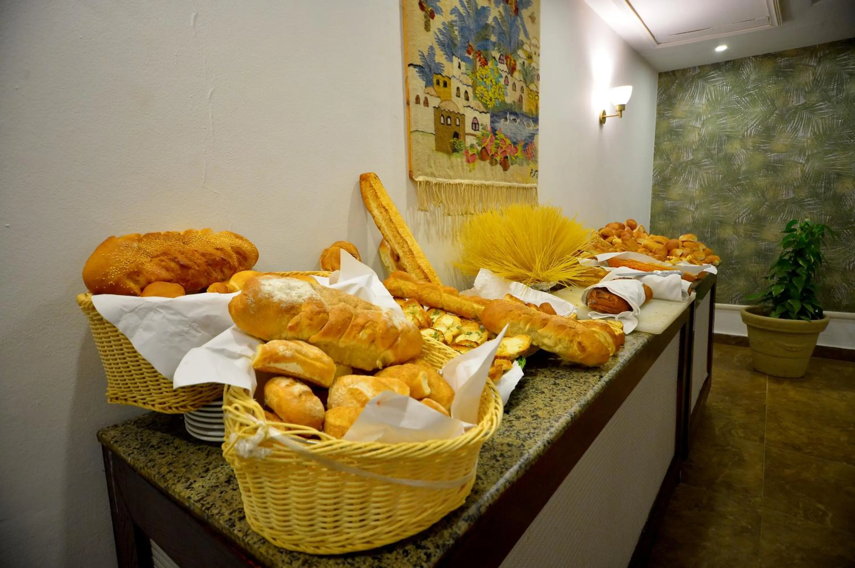 Restaurant/places to eat in Falcon Naama Star Hotel