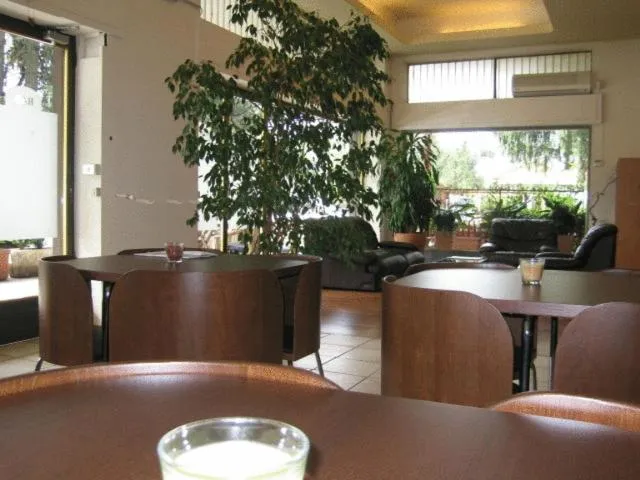 Restaurant/places to eat in Hotel Firenze