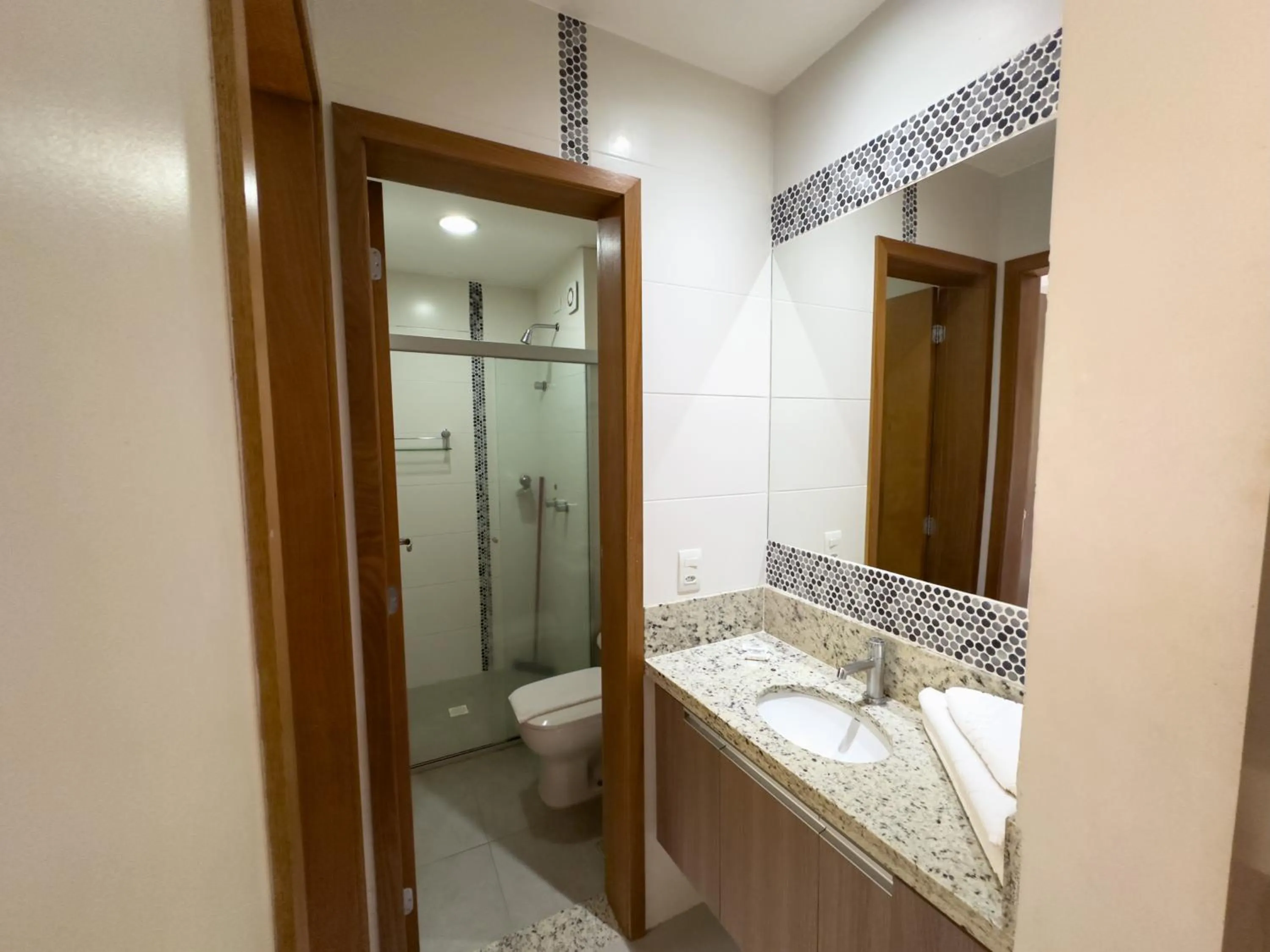 Shower in Marina Flat - OFICIAL