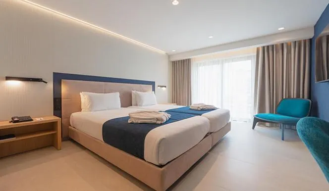 Bed in Maritim Antonine Hotel & Spa