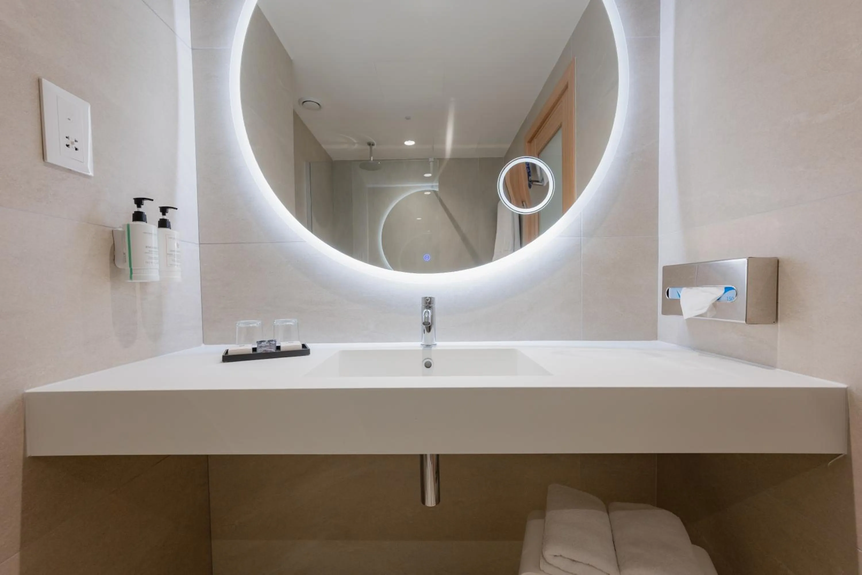 Maritim Antonine Hotel & Spa