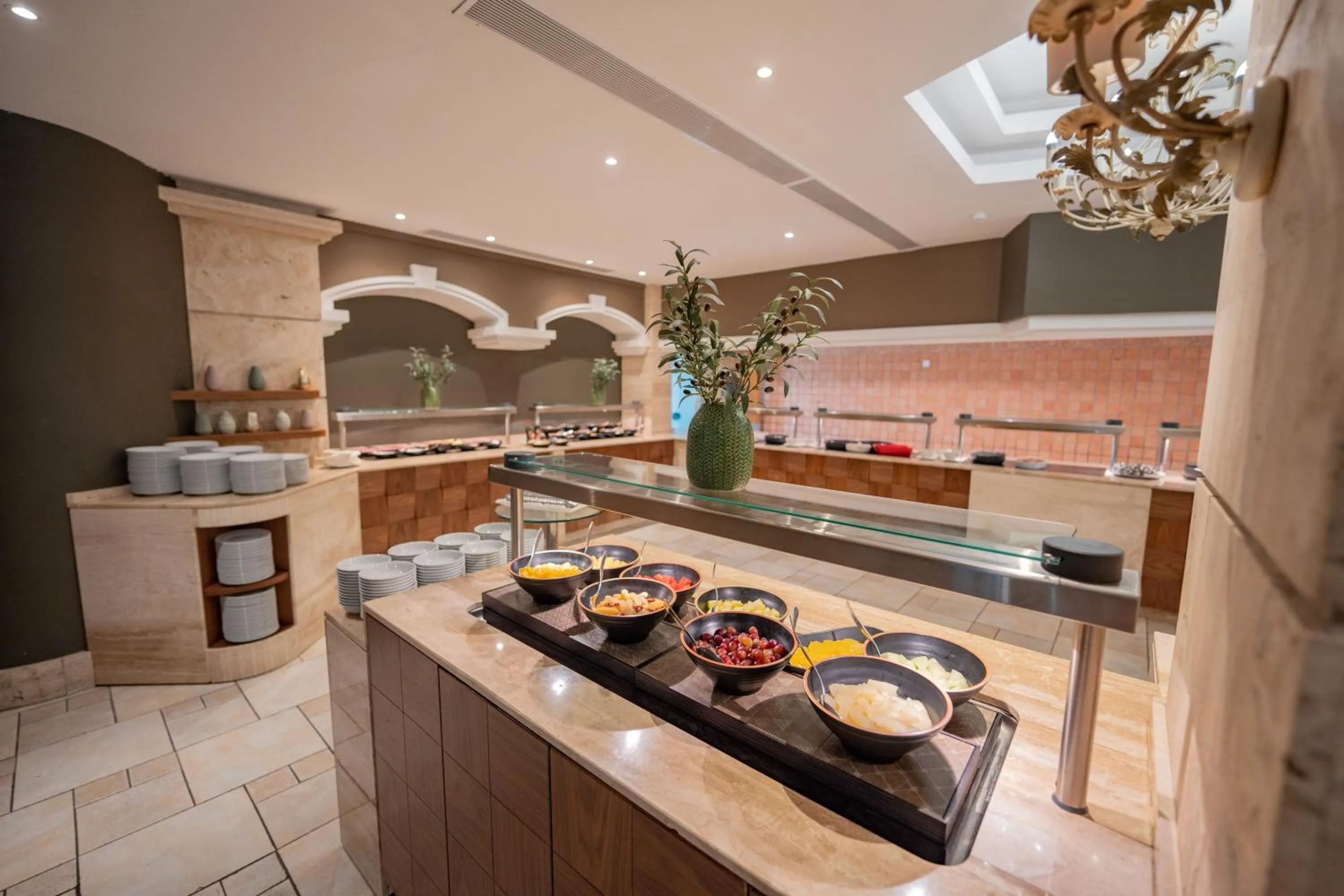 Restaurant/places to eat in Maritim Antonine Hotel & Spa