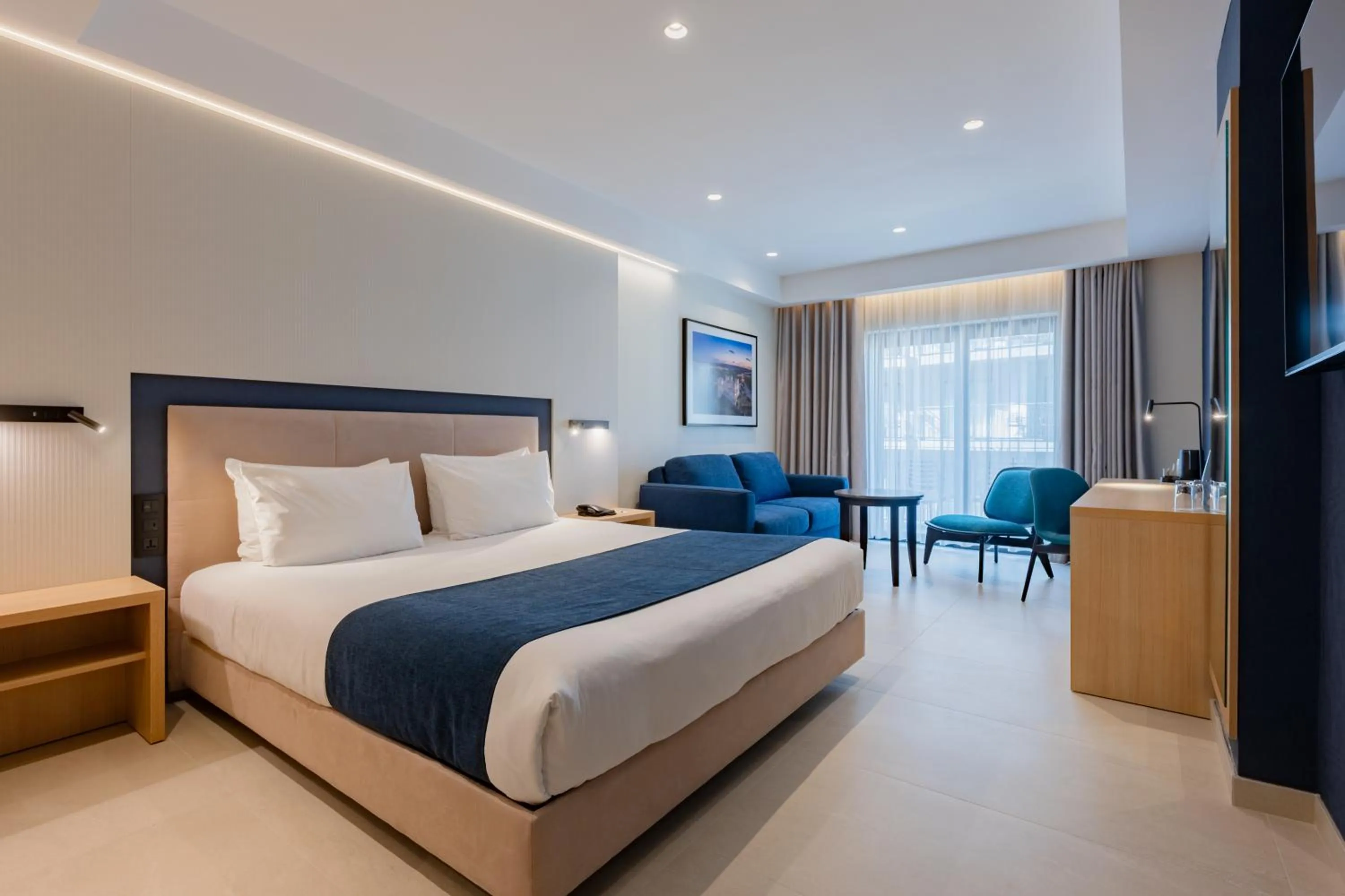 Bedroom, Bed in Maritim Antonine Hotel & Spa