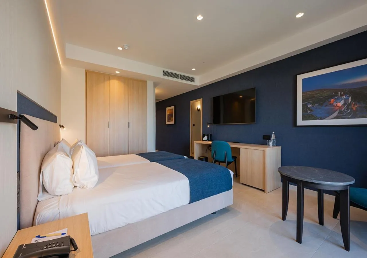 Bed in Maritim Antonine Hotel & Spa