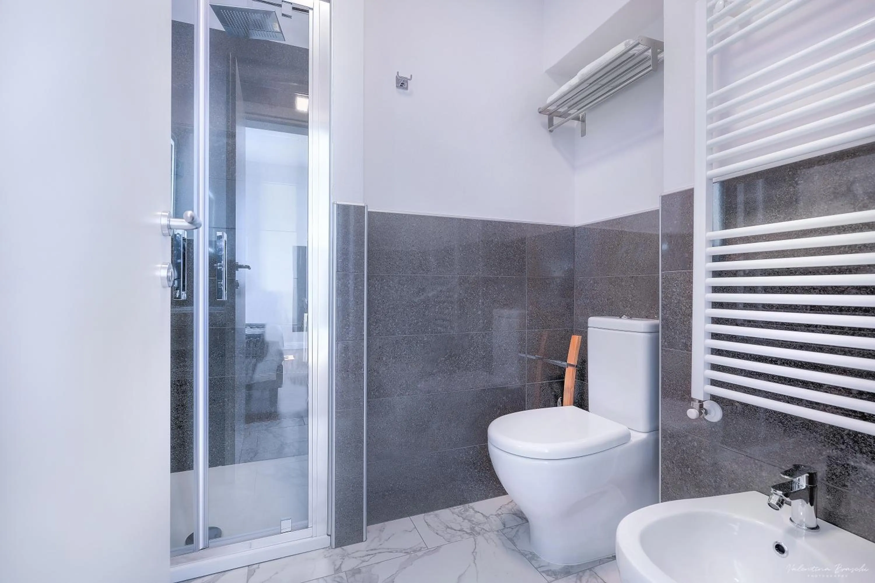 Bathroom in Hotel Cosmos